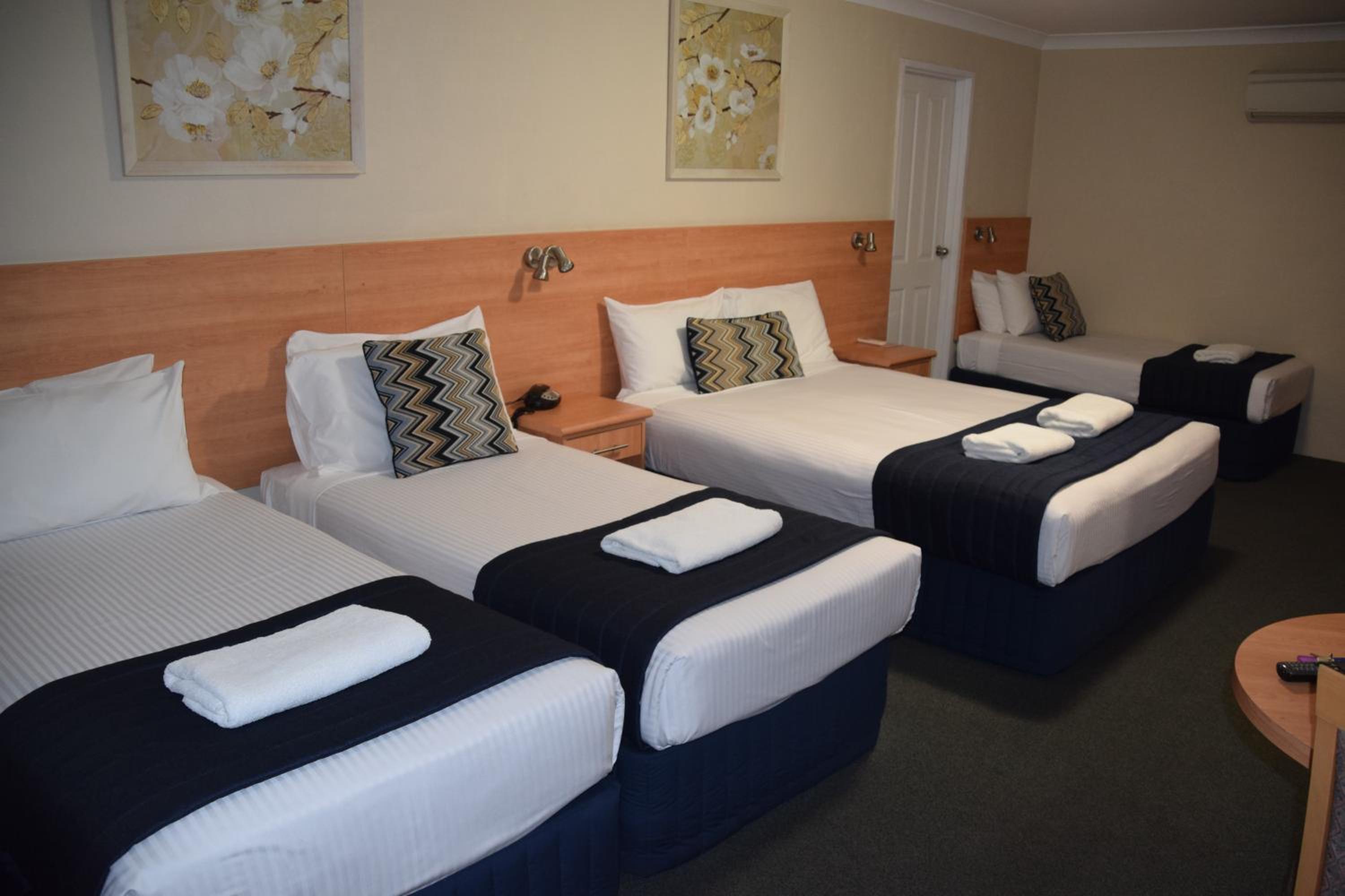 Coachman's Inn Motel