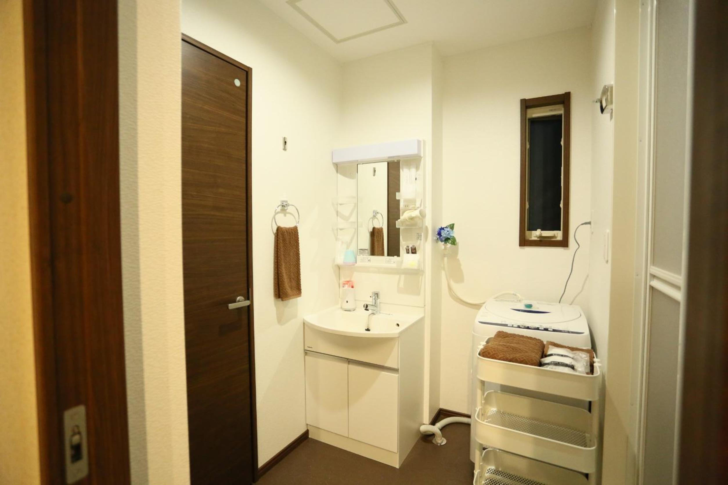 Vieuno Hida Takayama -Live Locally in Cozy Rooms near Takayama Station!