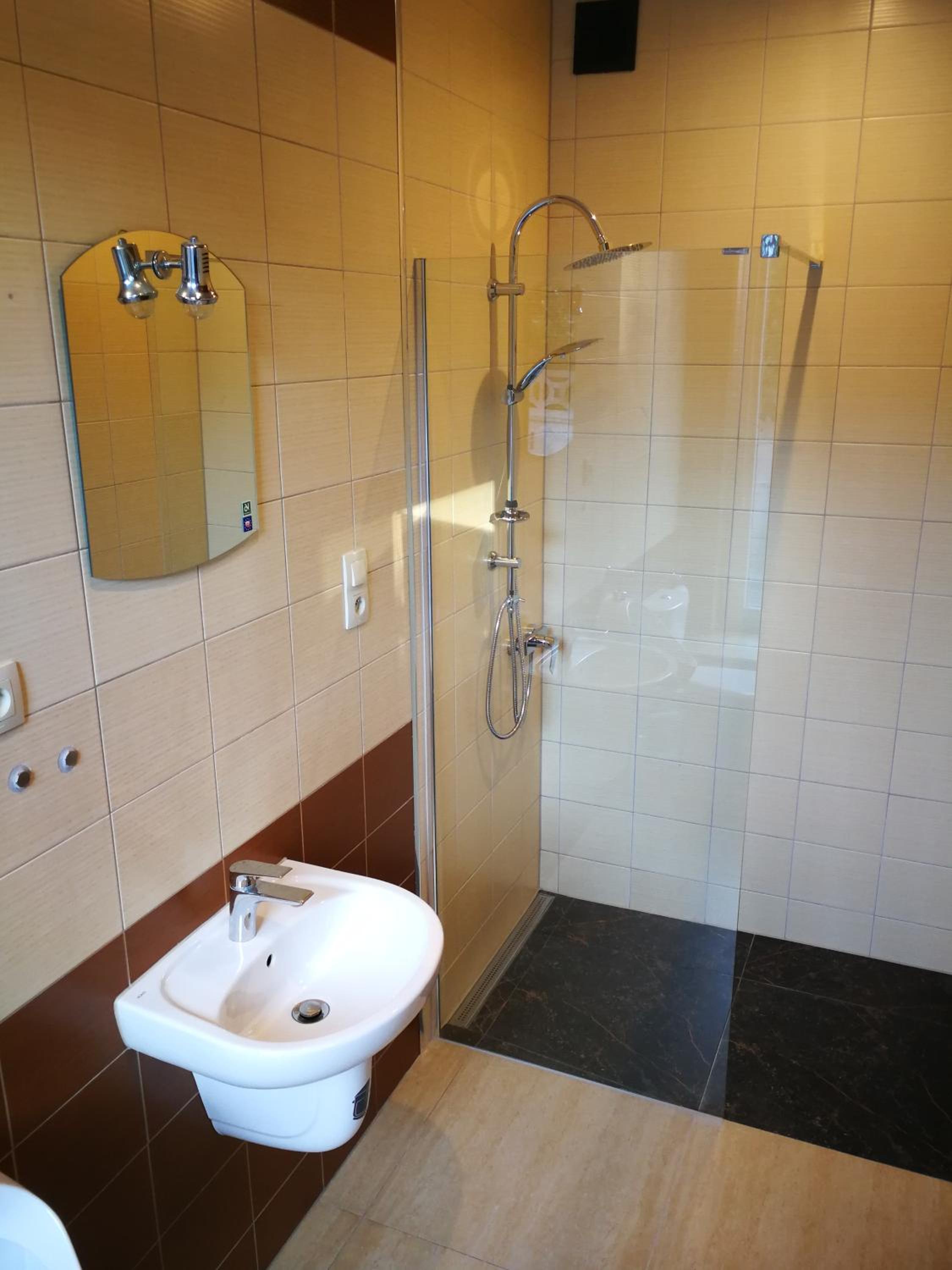 Photo 46