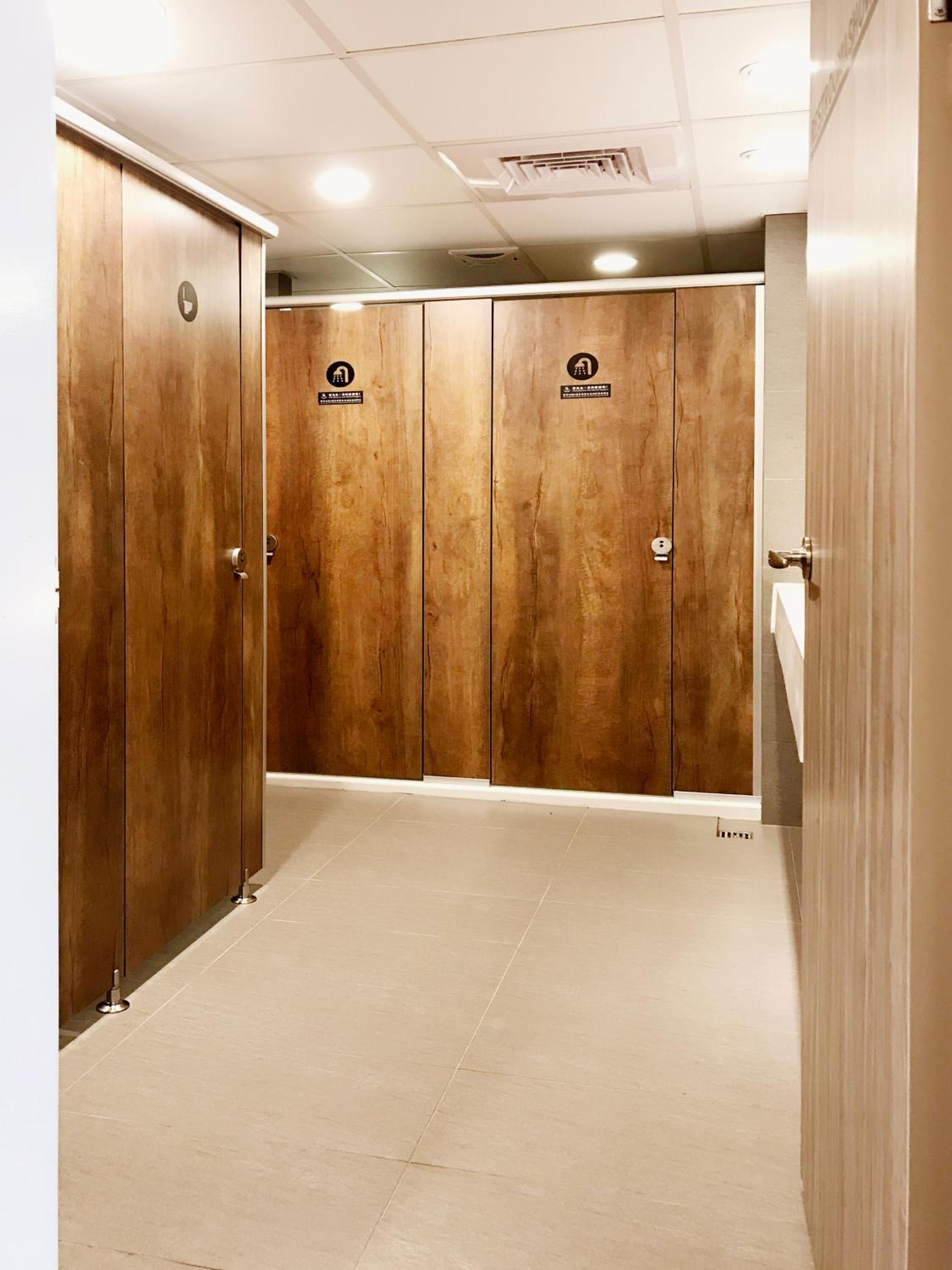 Single Inn-Kaohsiung Station