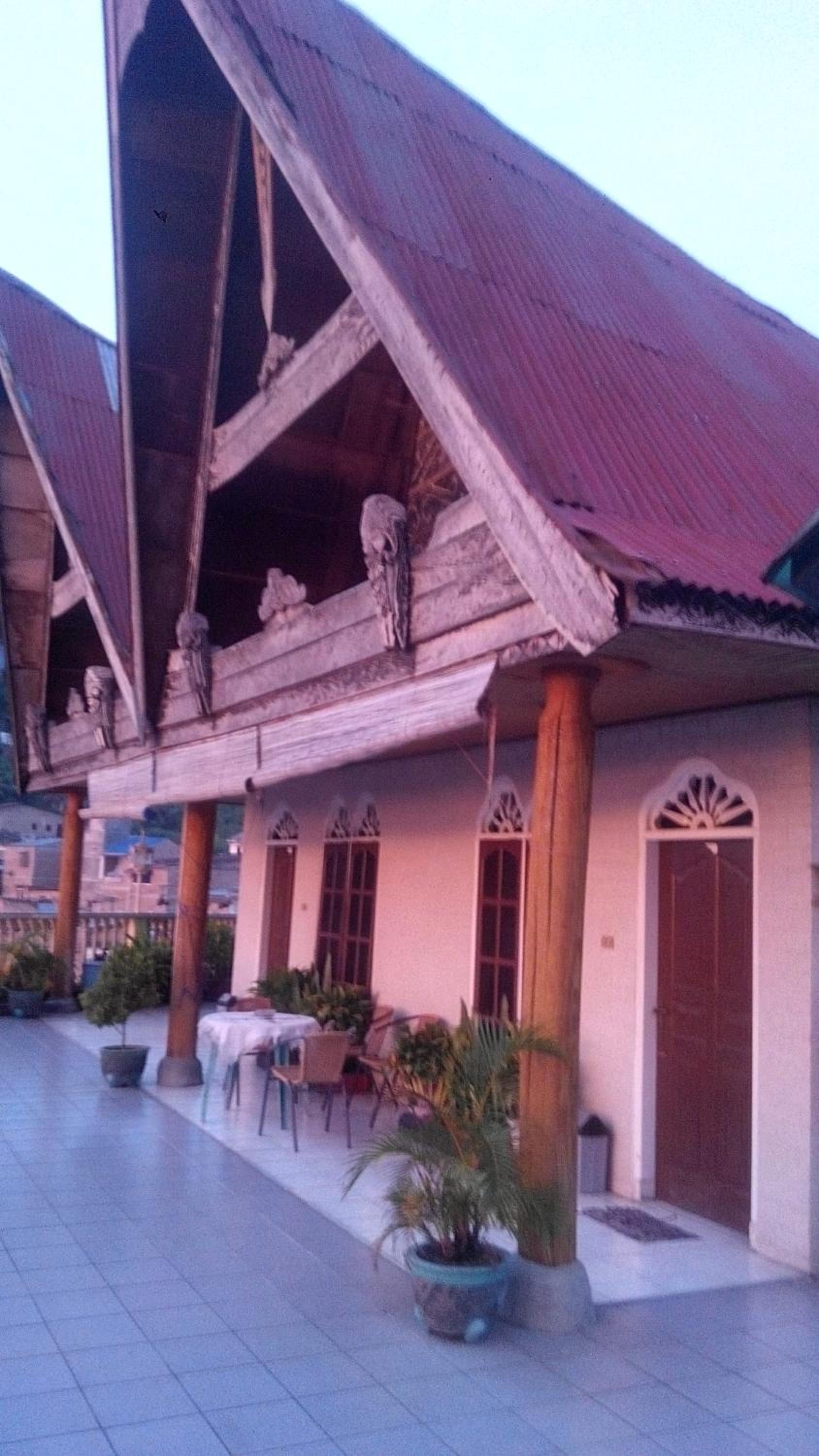 Melissa Palace Hotel and Karaoke, Parapat - 15
