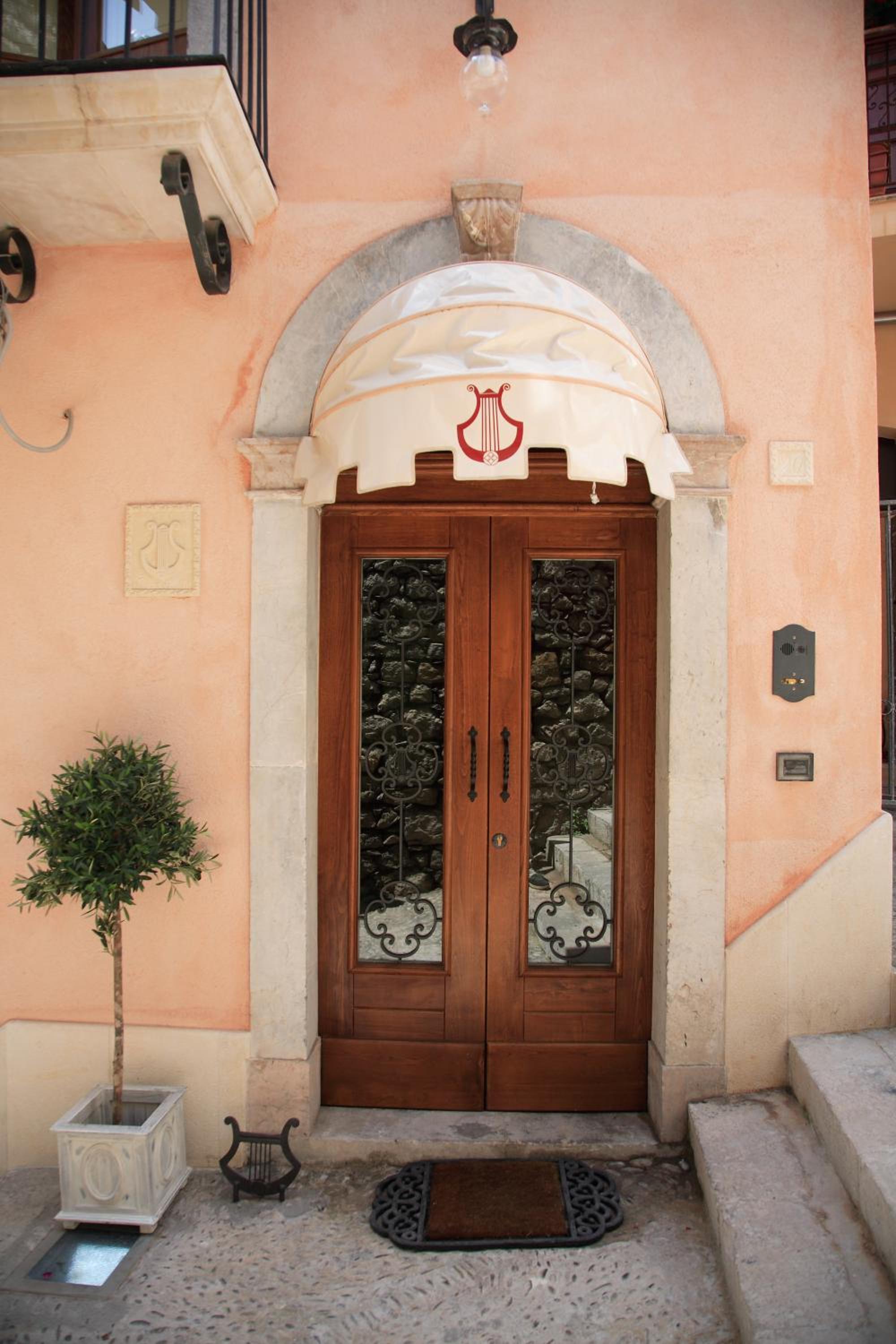 Casa Turchetti en Taormina — building