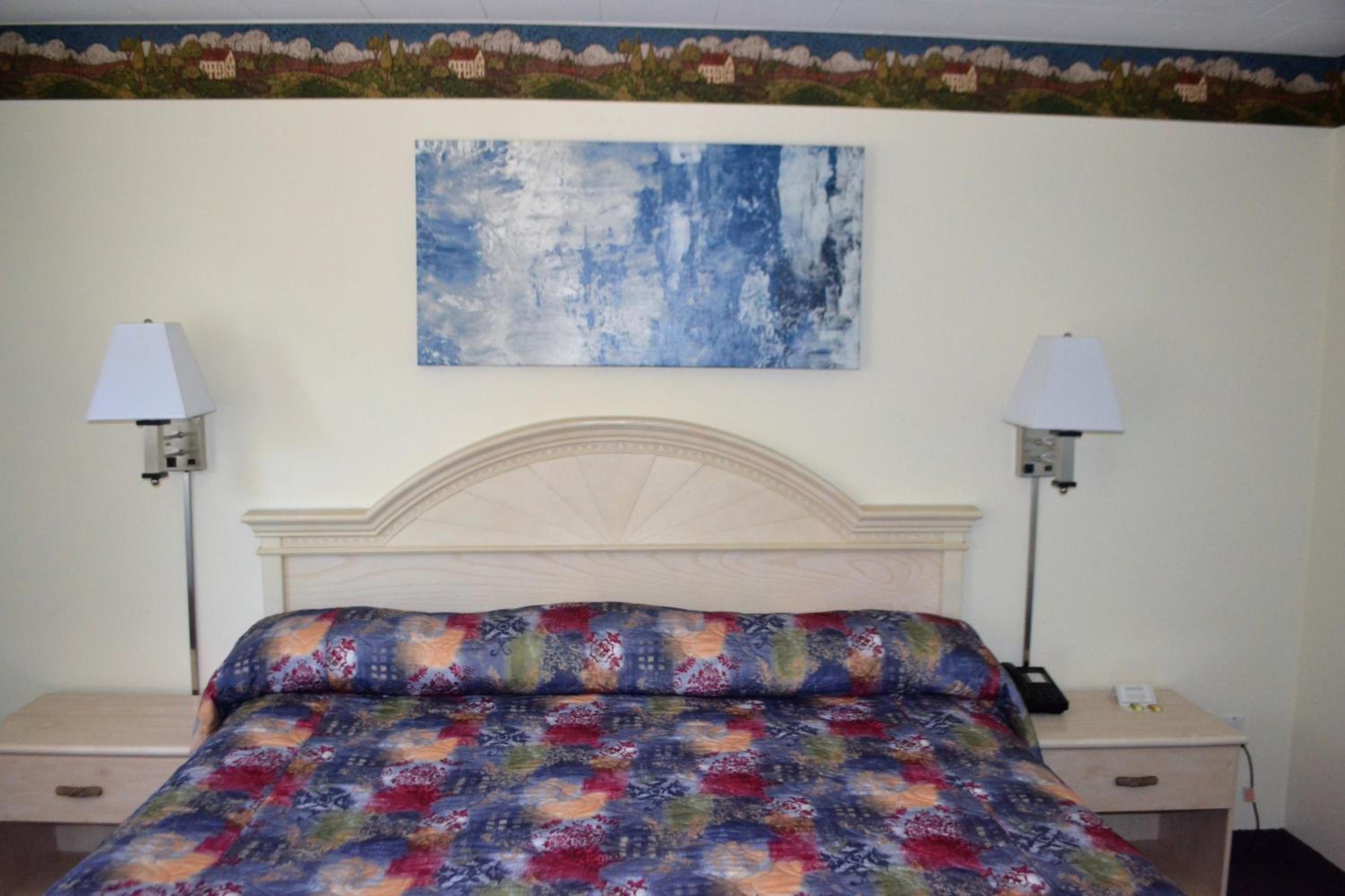 Stratford Suburban Motel