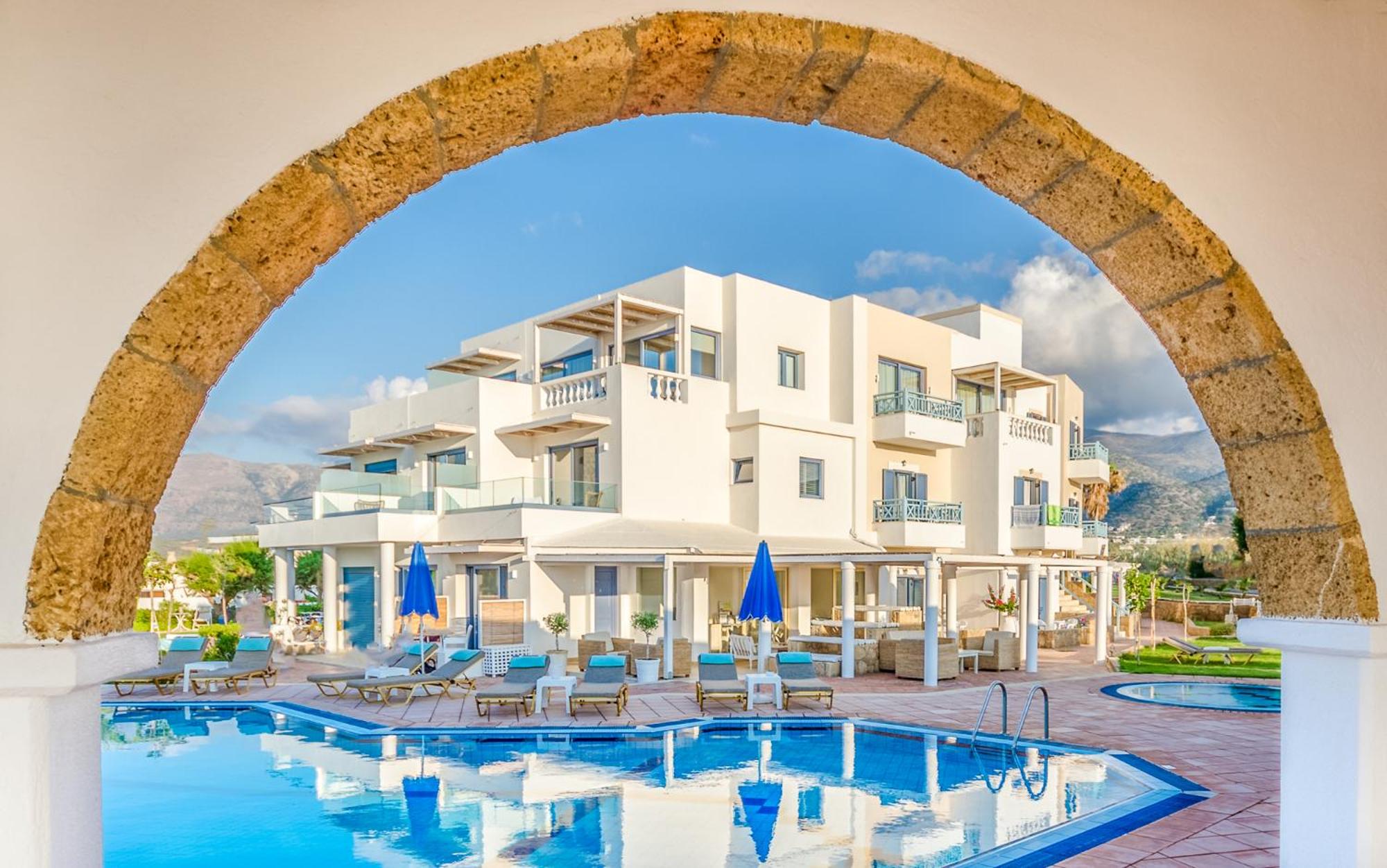 Hotel Pyrgos Blue - Image 1
