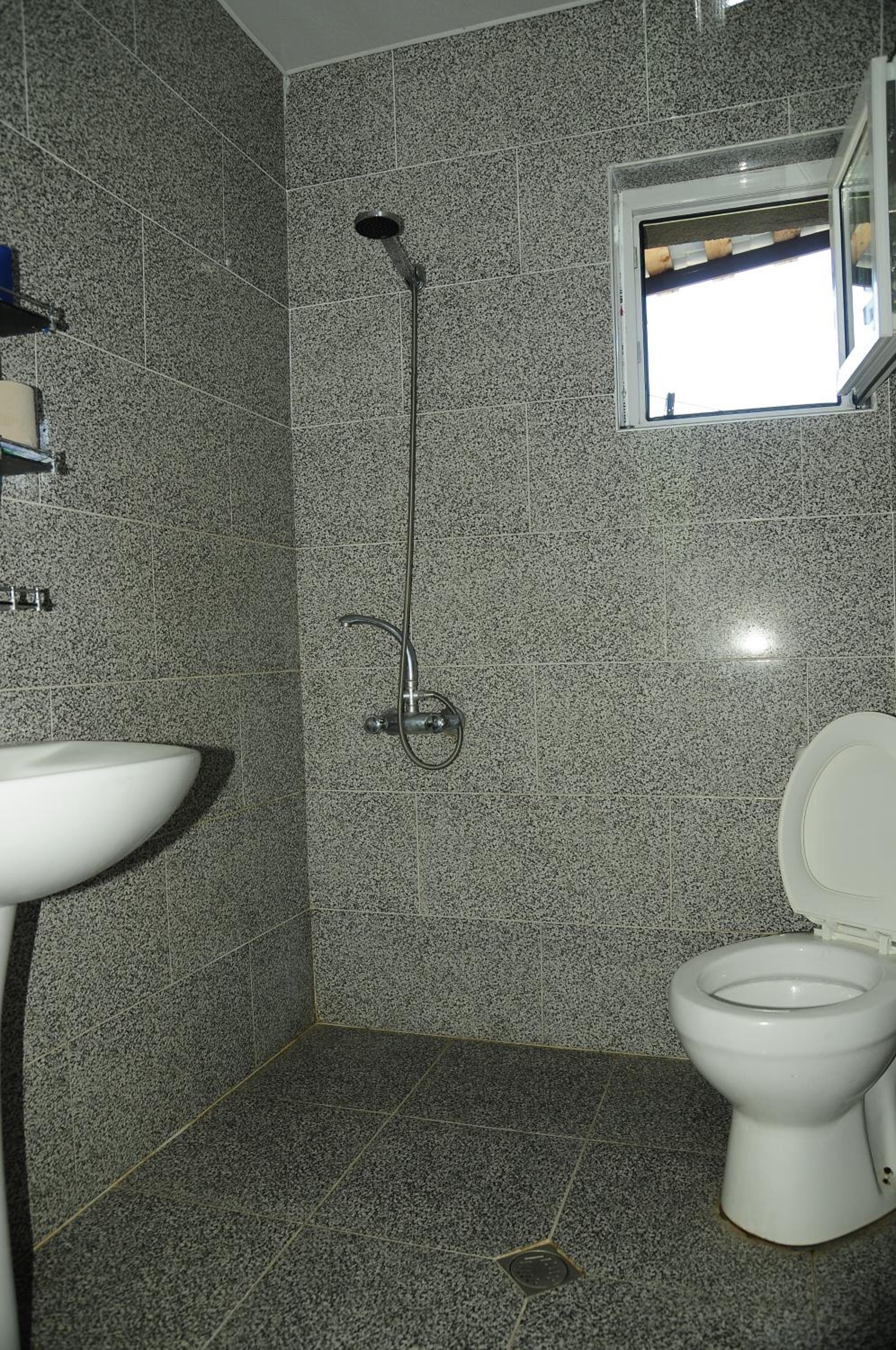Photo 29