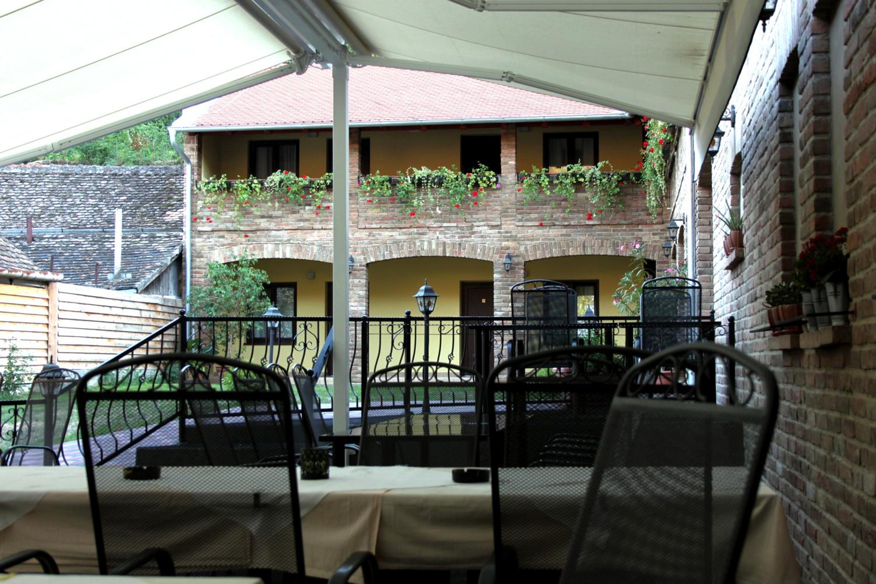 Rooms Villa Iva view 2
