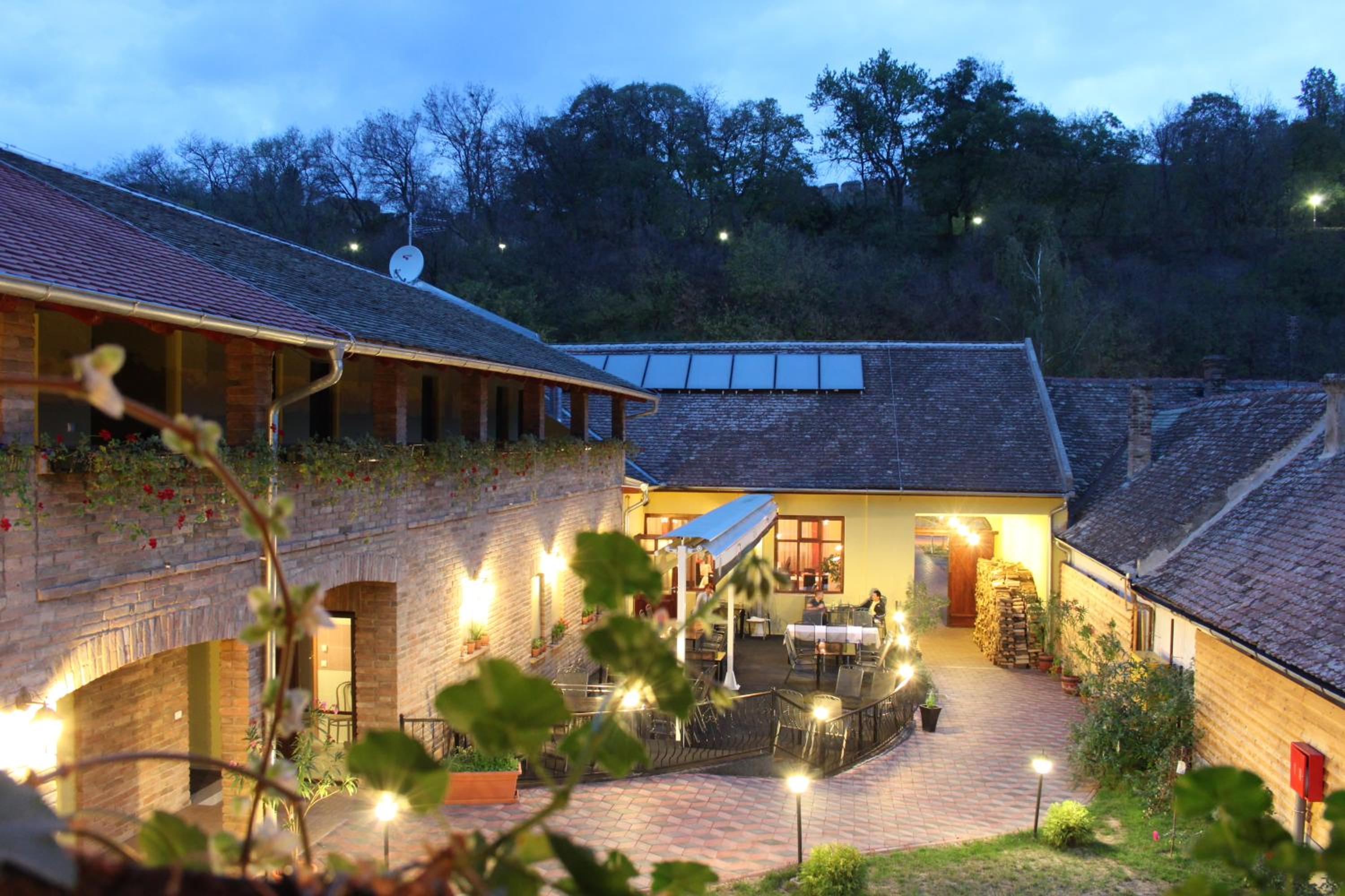 Hotel Rooms Villa Iva - Image 1