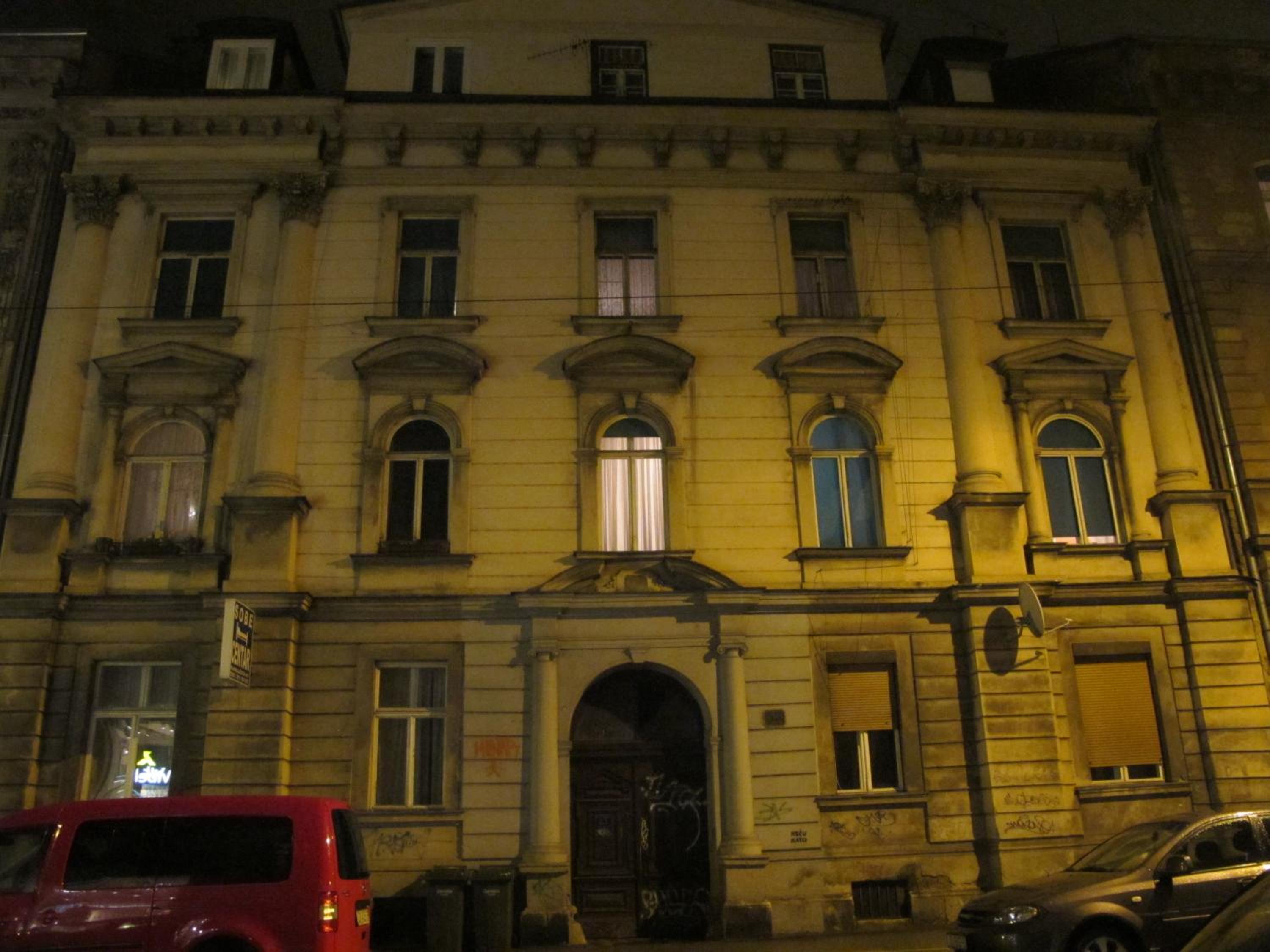 Photo 51