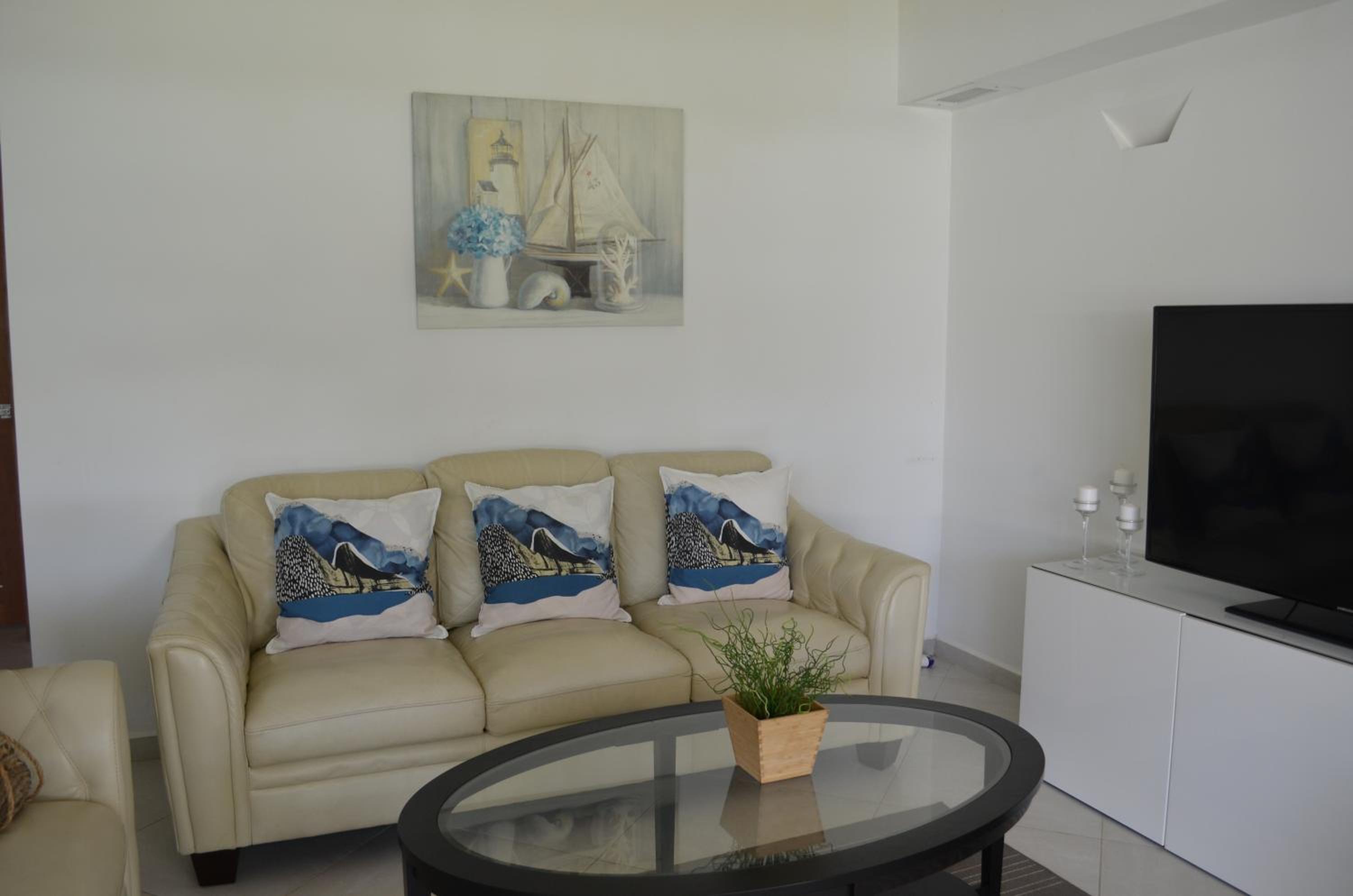 Aligio Beachfront Paradise