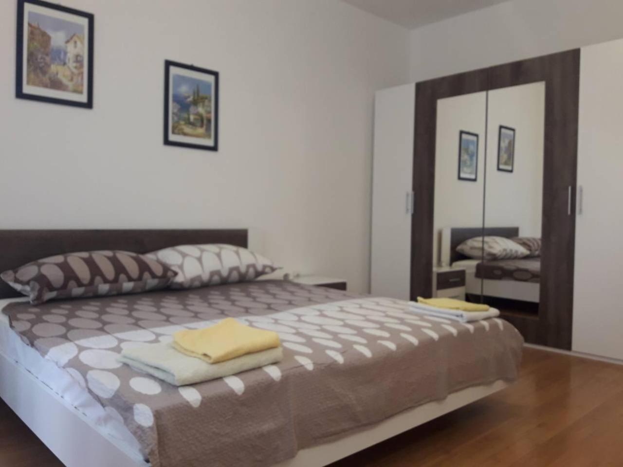 Apartment Zlata Vrcevan view 3