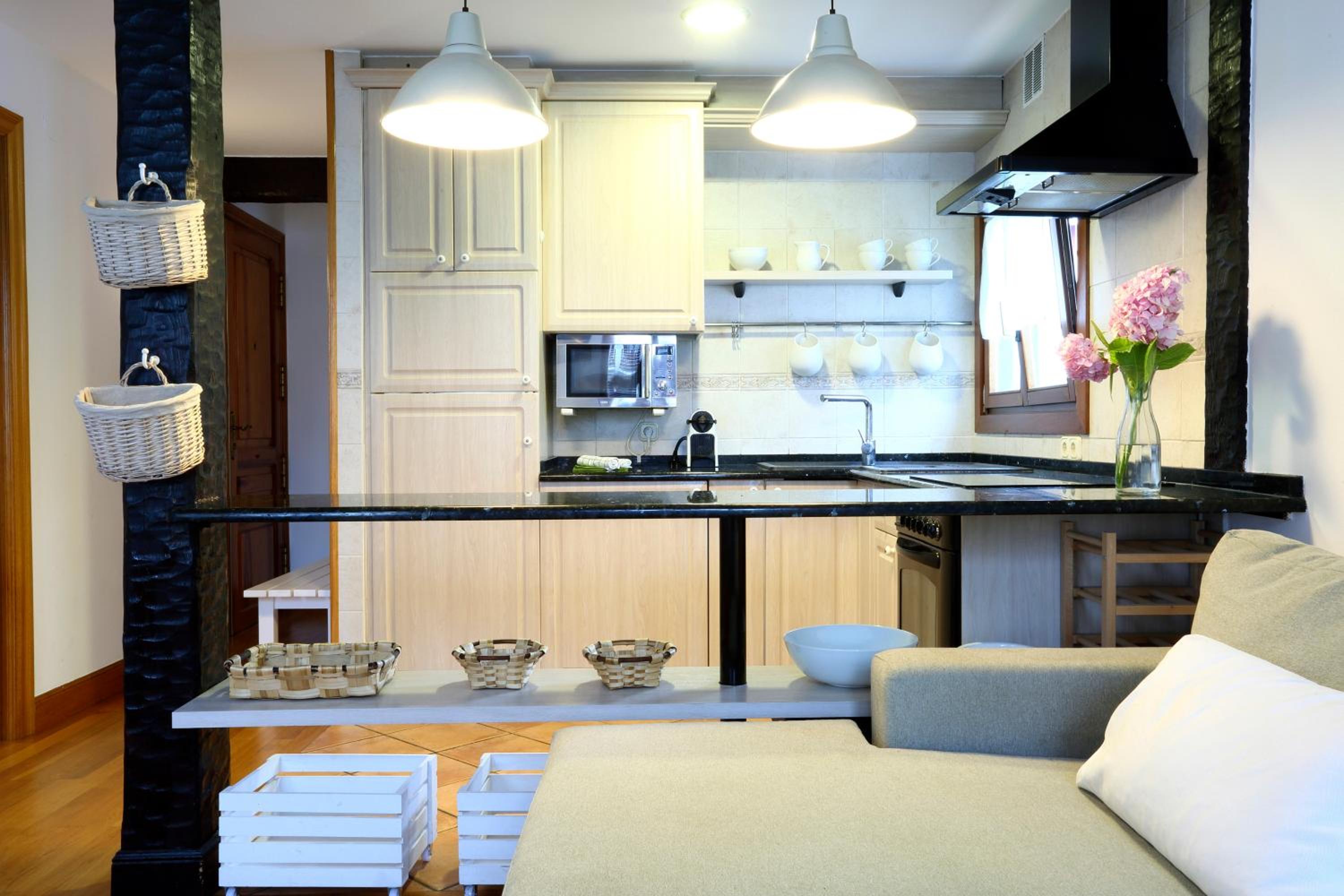Mañuel by Smiling Rentals view 4