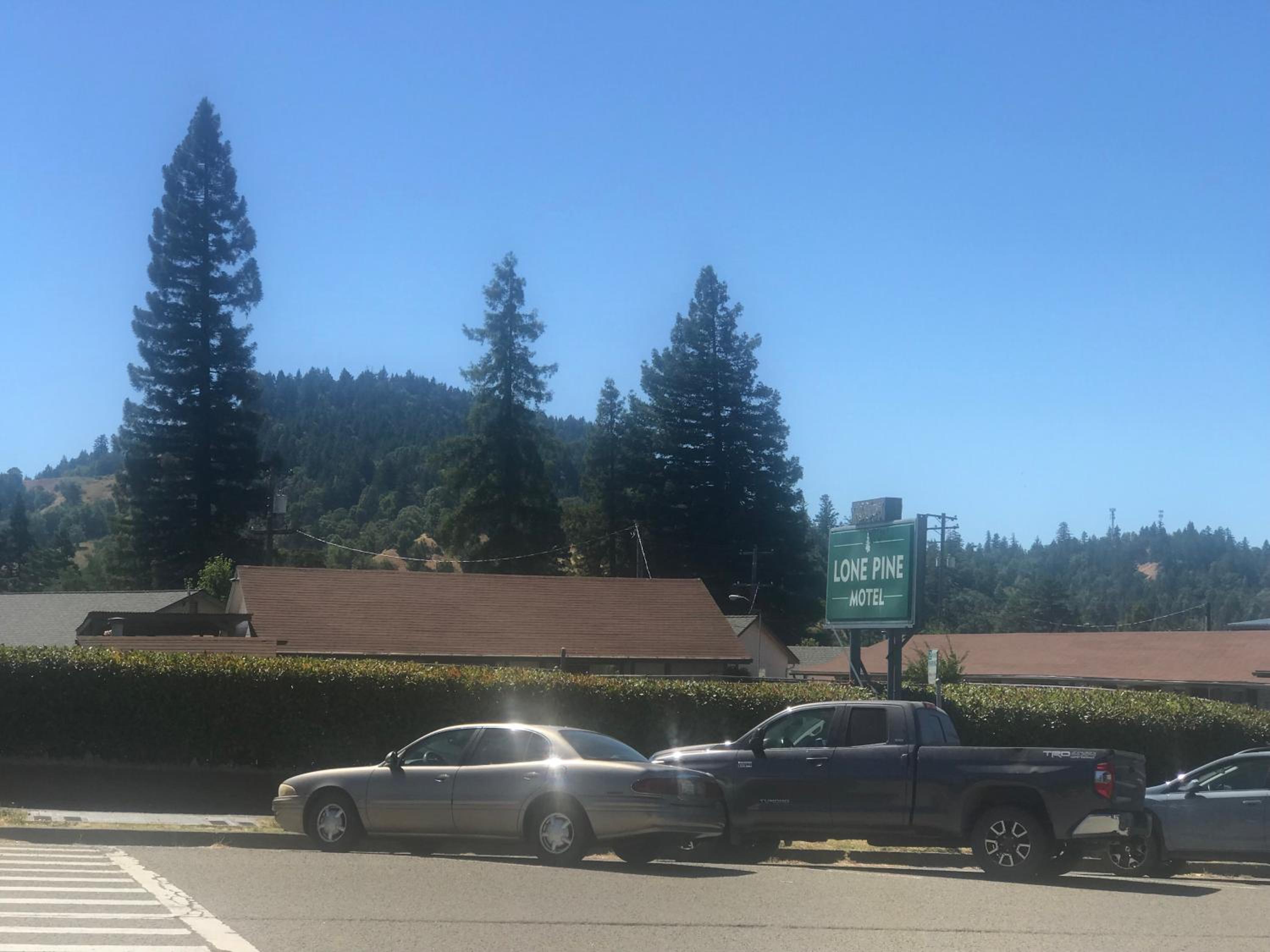 Lone Pine Motel view 2