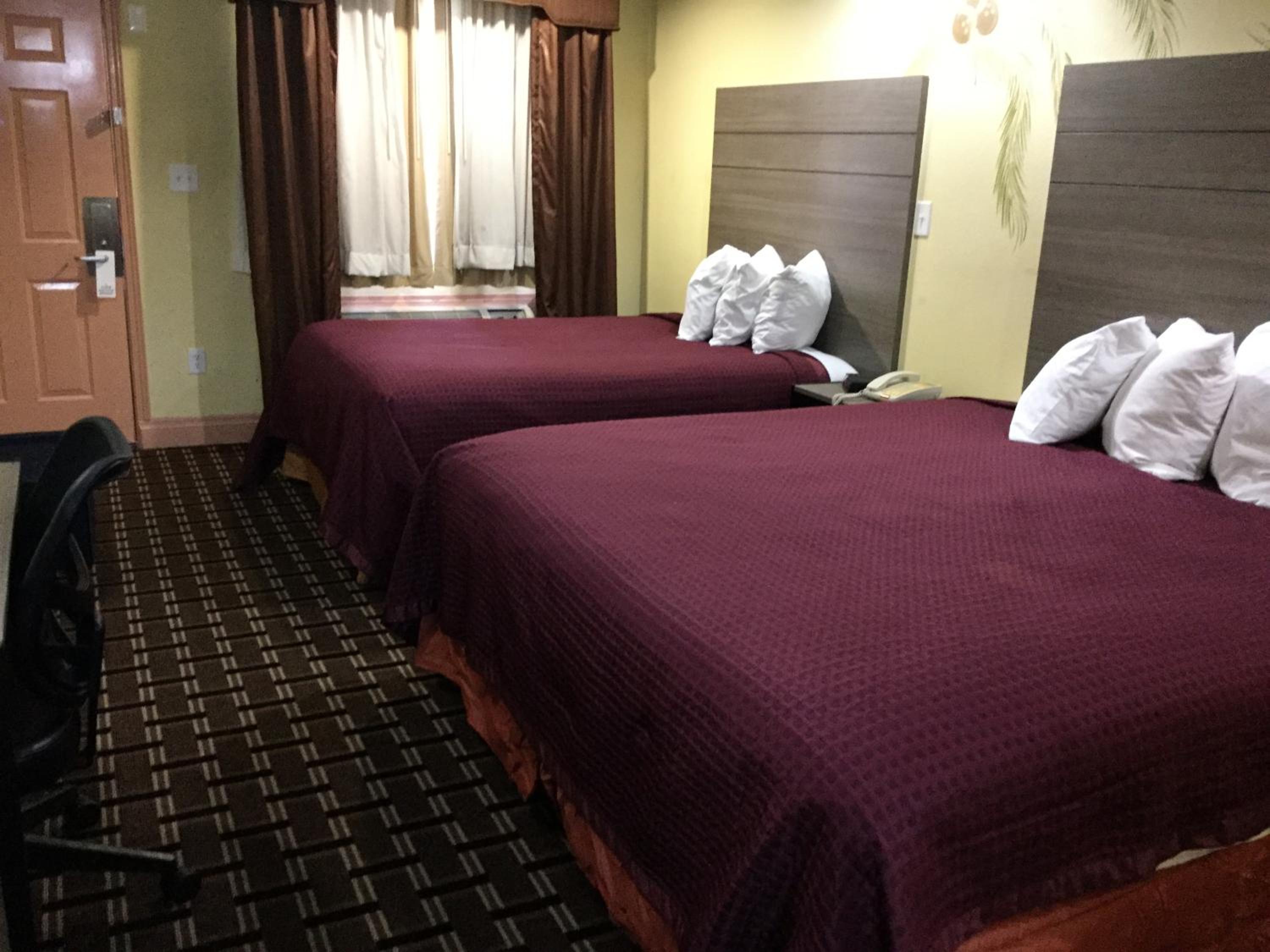Luxury Inn and Suites Seaworld