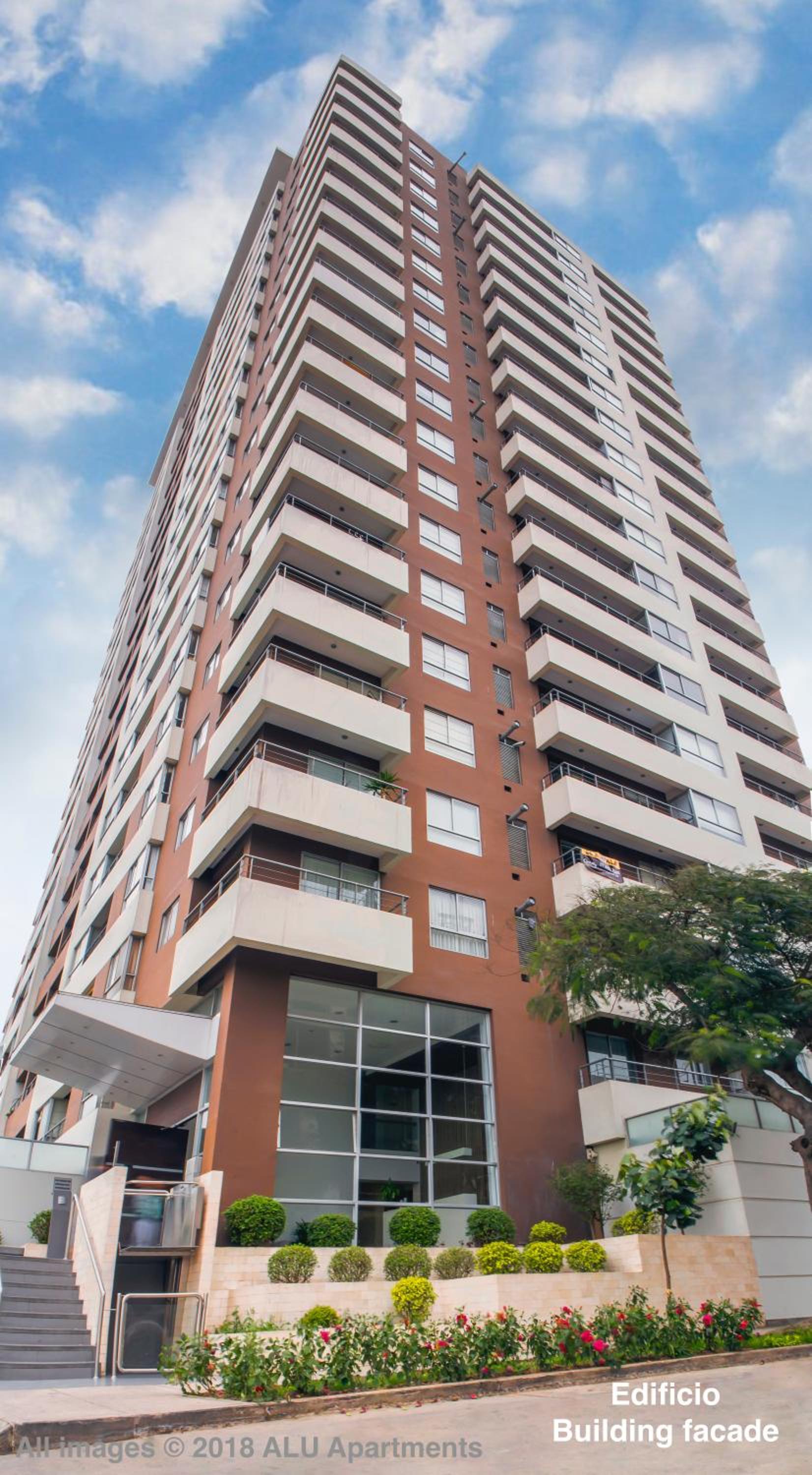 ALU Apartments - Limit with Miraflores Panoramic City View