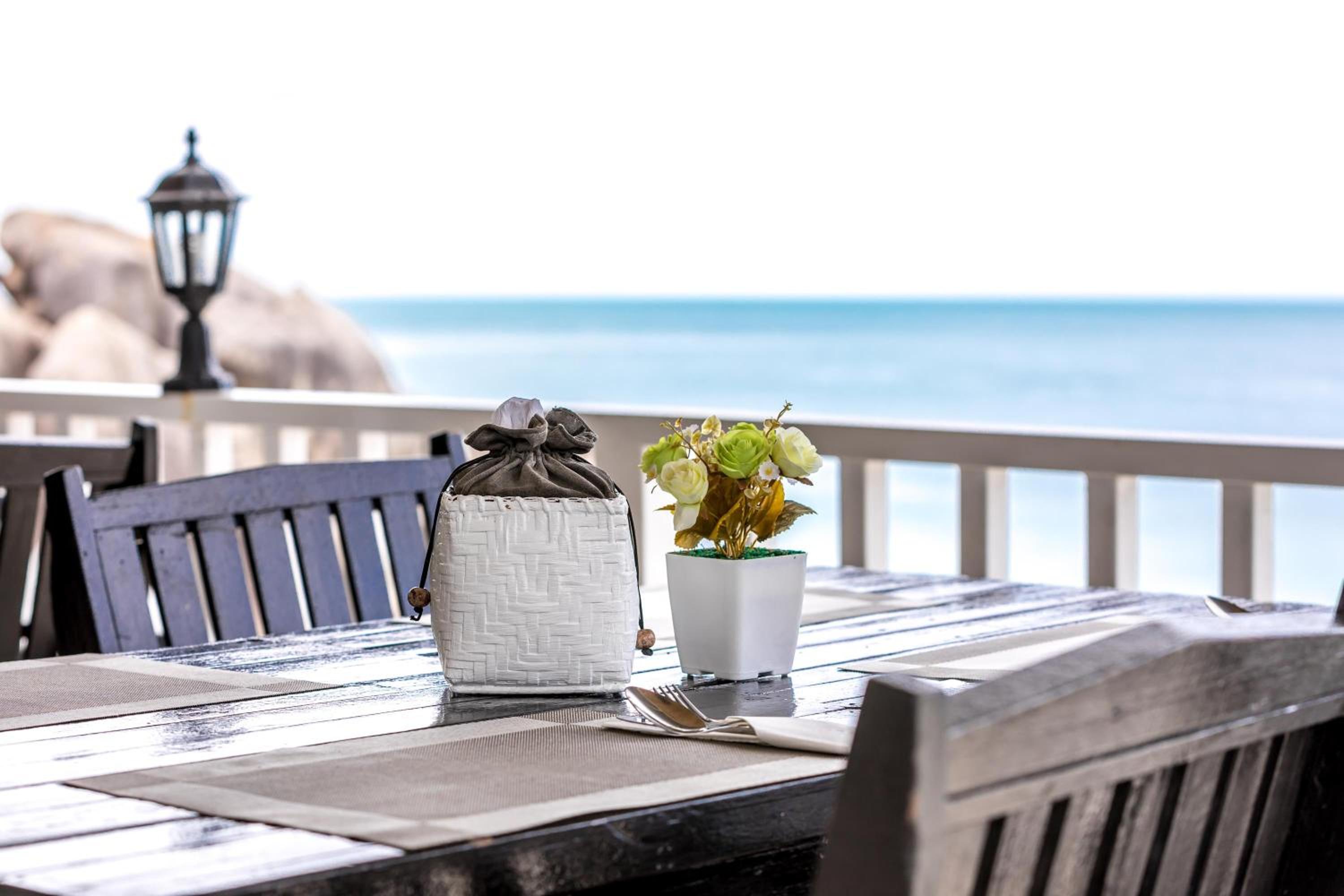 Crystal Bay Beach Resort 9