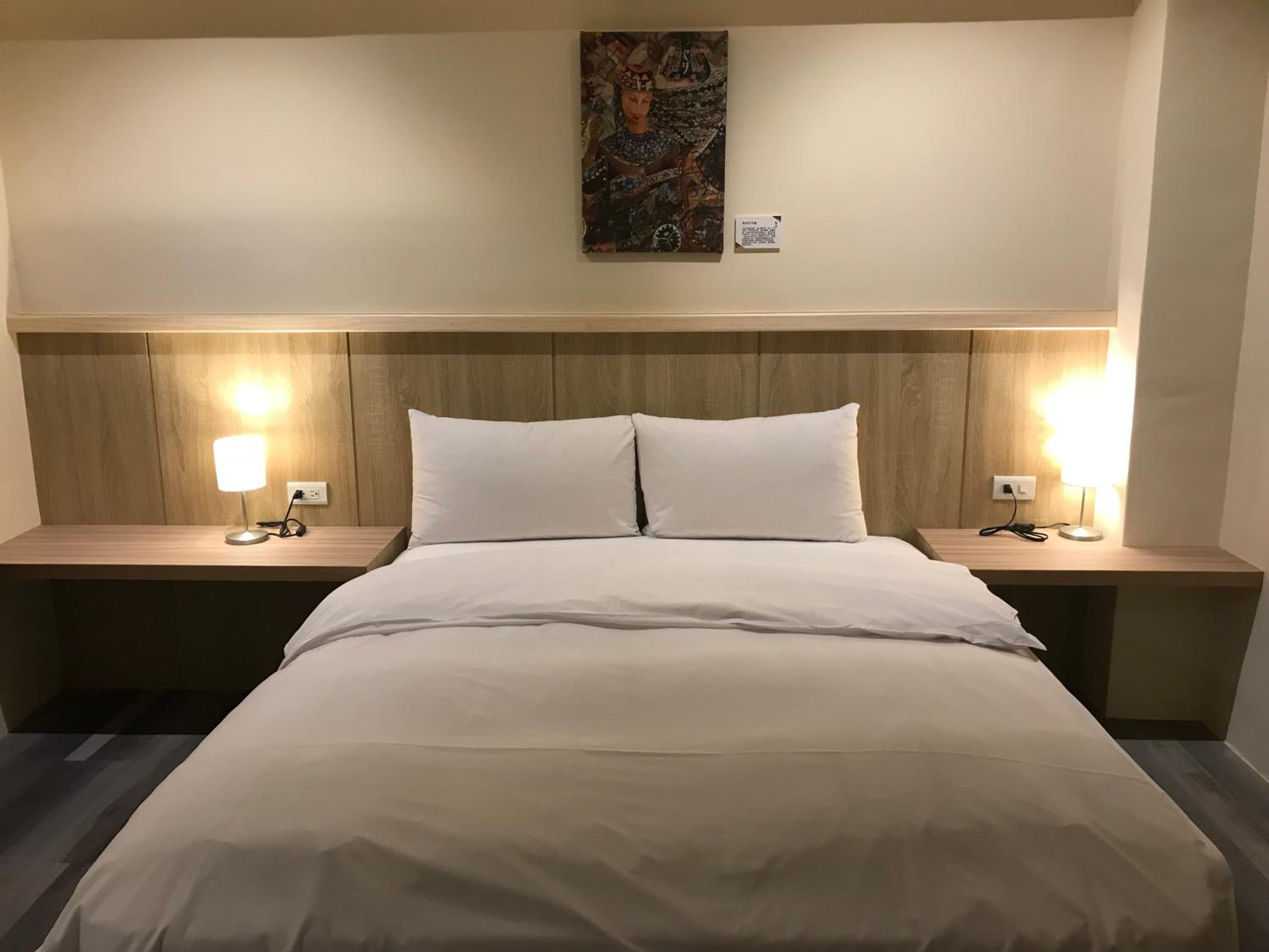 ISING HOTEL