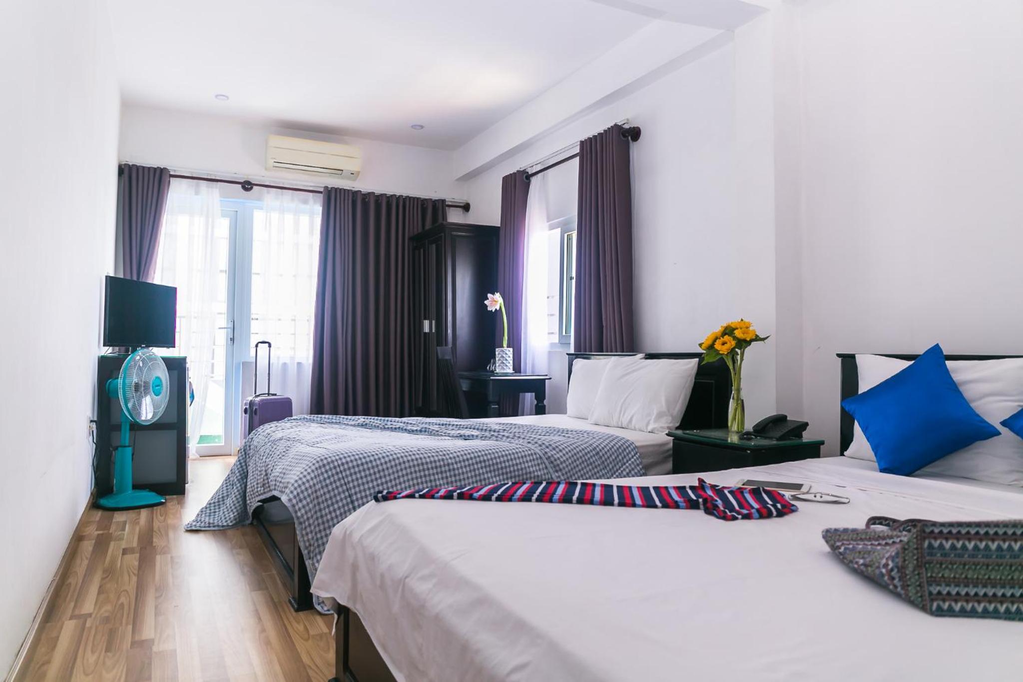 Blue Star Hotel