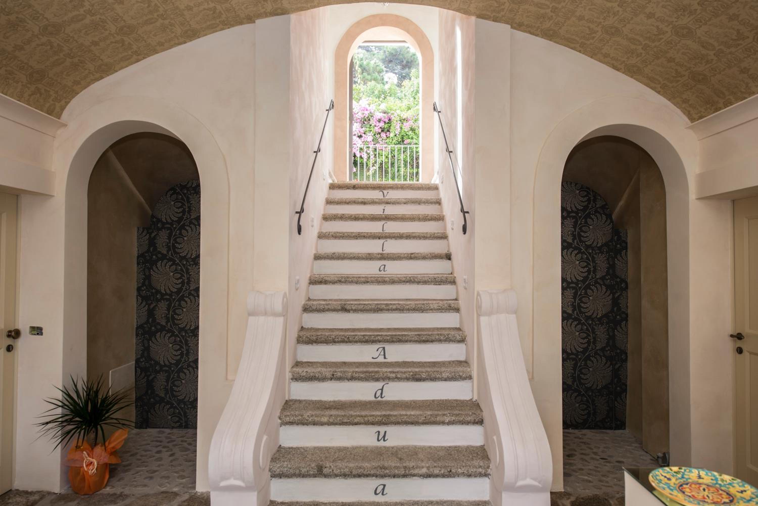 Villa Adua