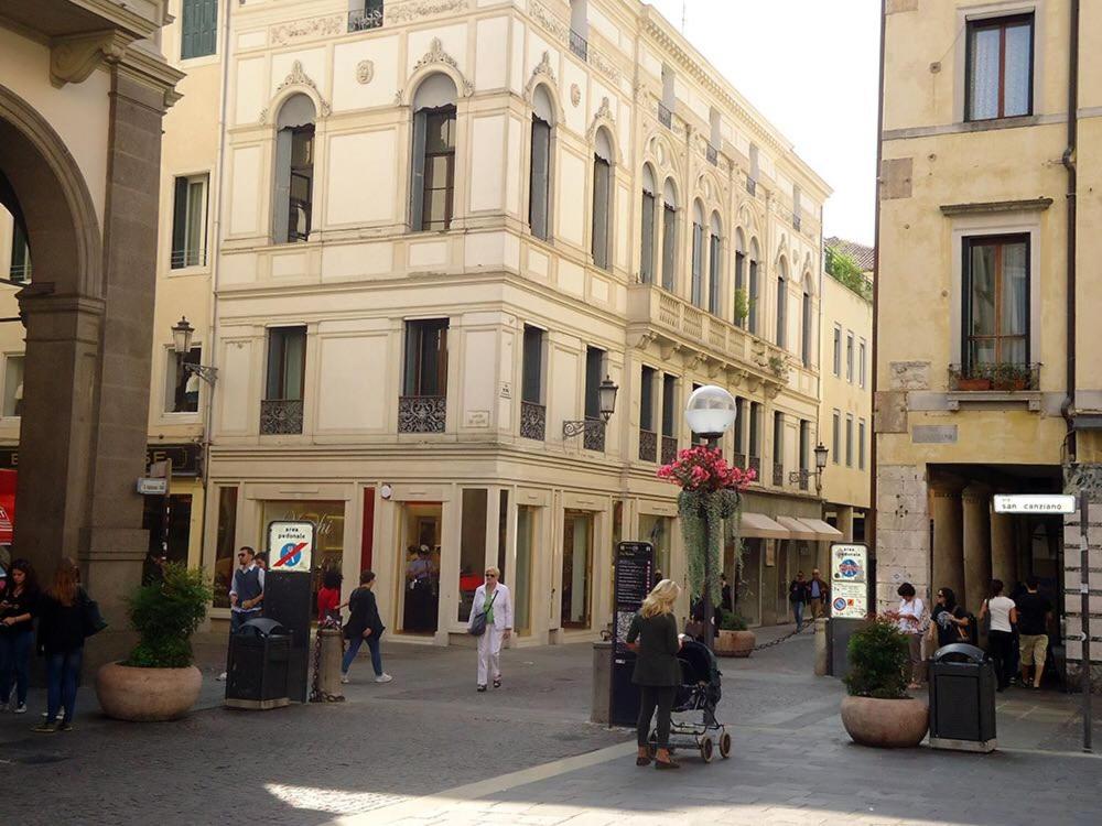 Canton del Gallo view 2