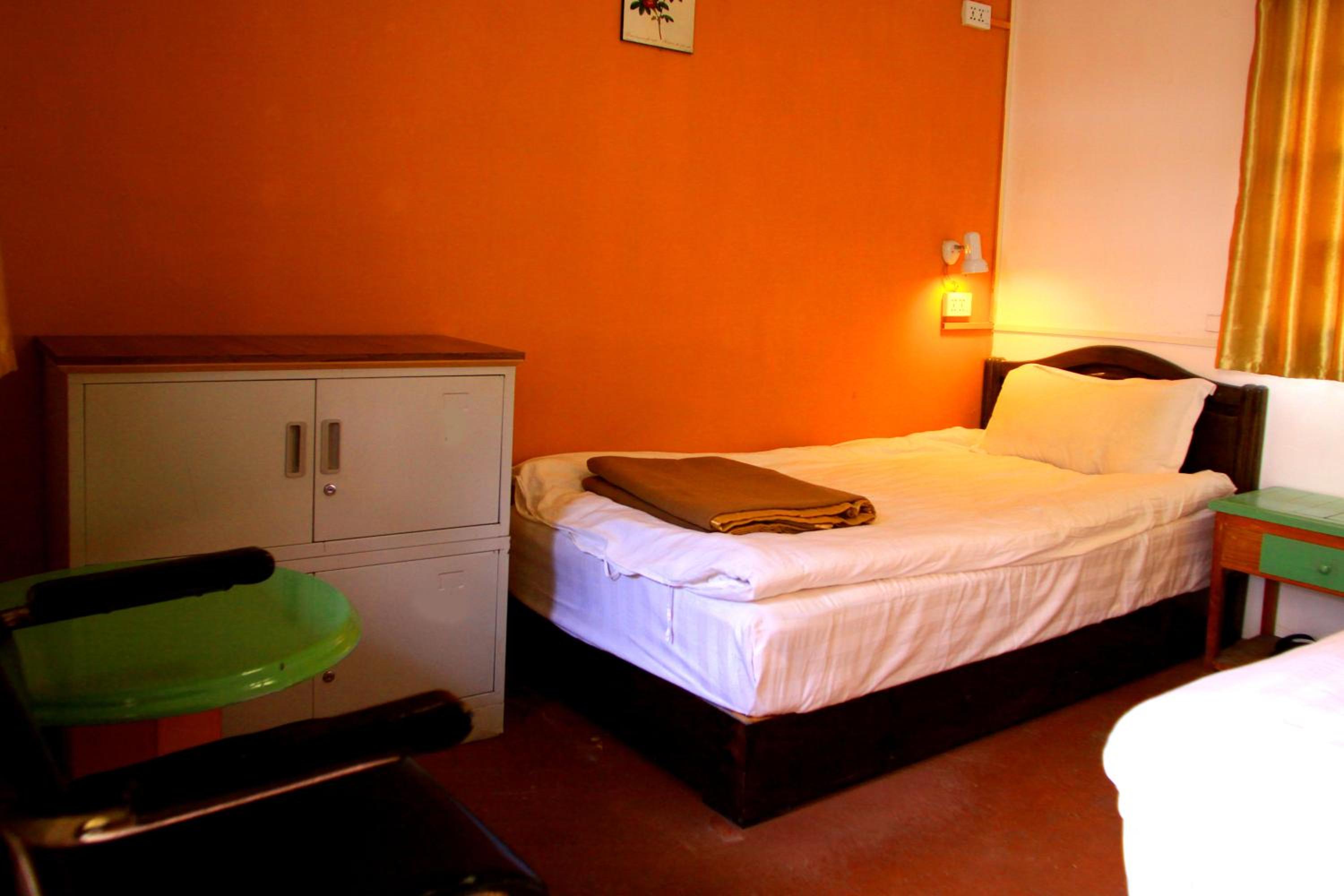 Shangri-La Lao Shay Youth Hostel