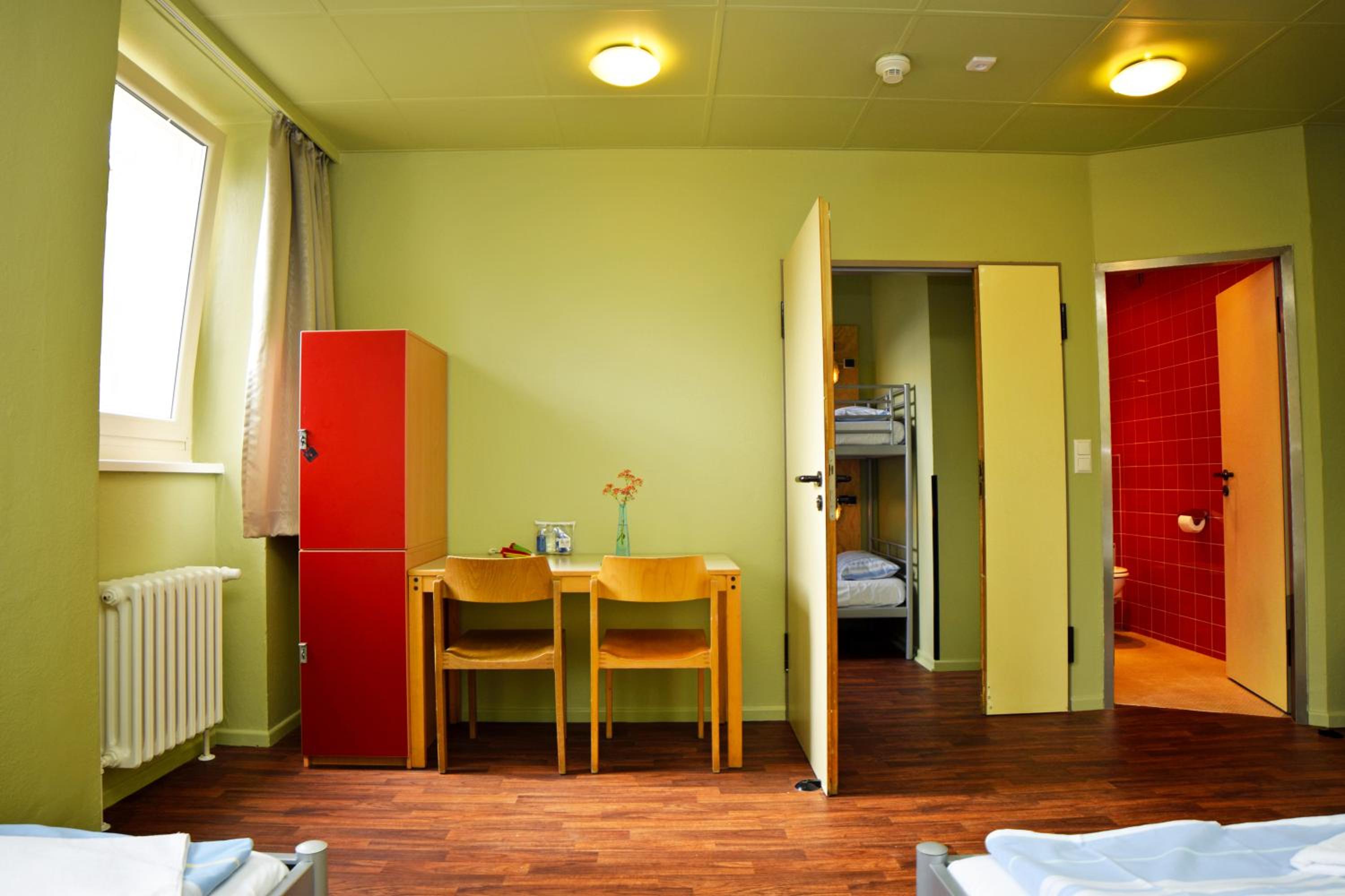 Amstel House Hostel
