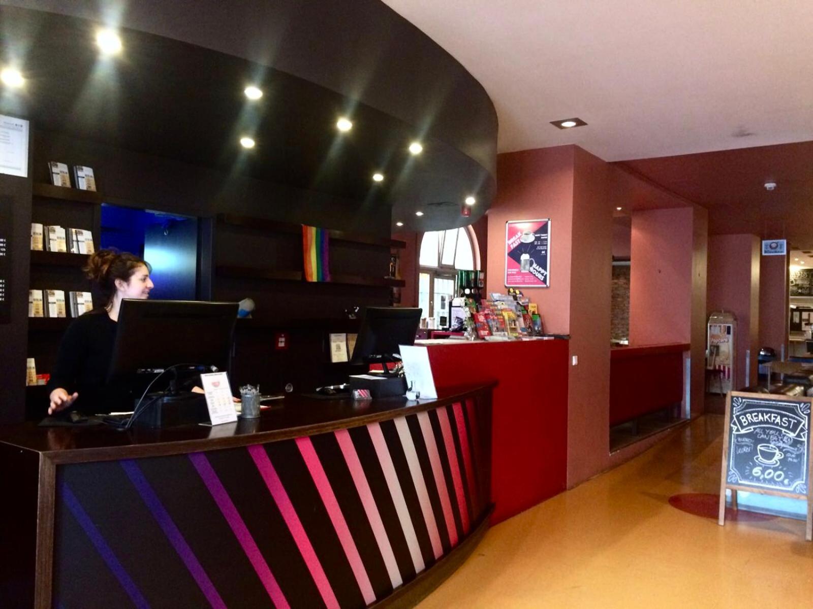 Amstel House Hostel