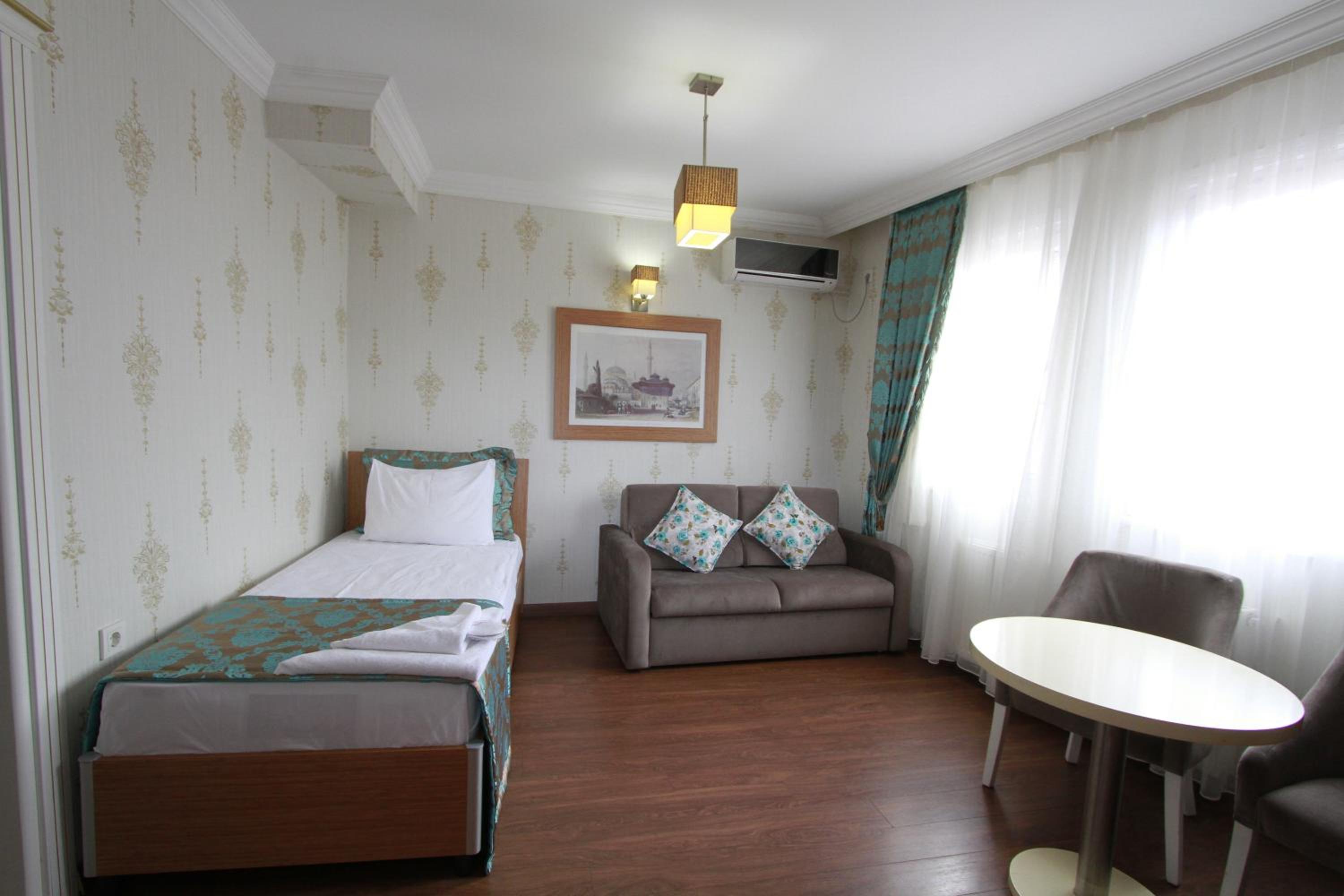 Agora Boutique Hotel & Bistro - Image 17