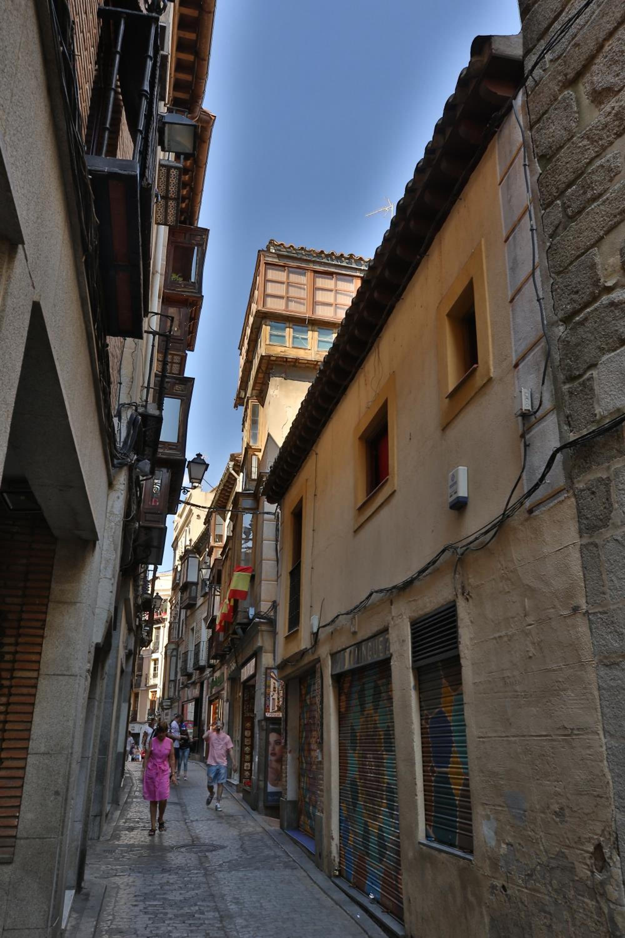 La Casa del Lirón by Toledo AP