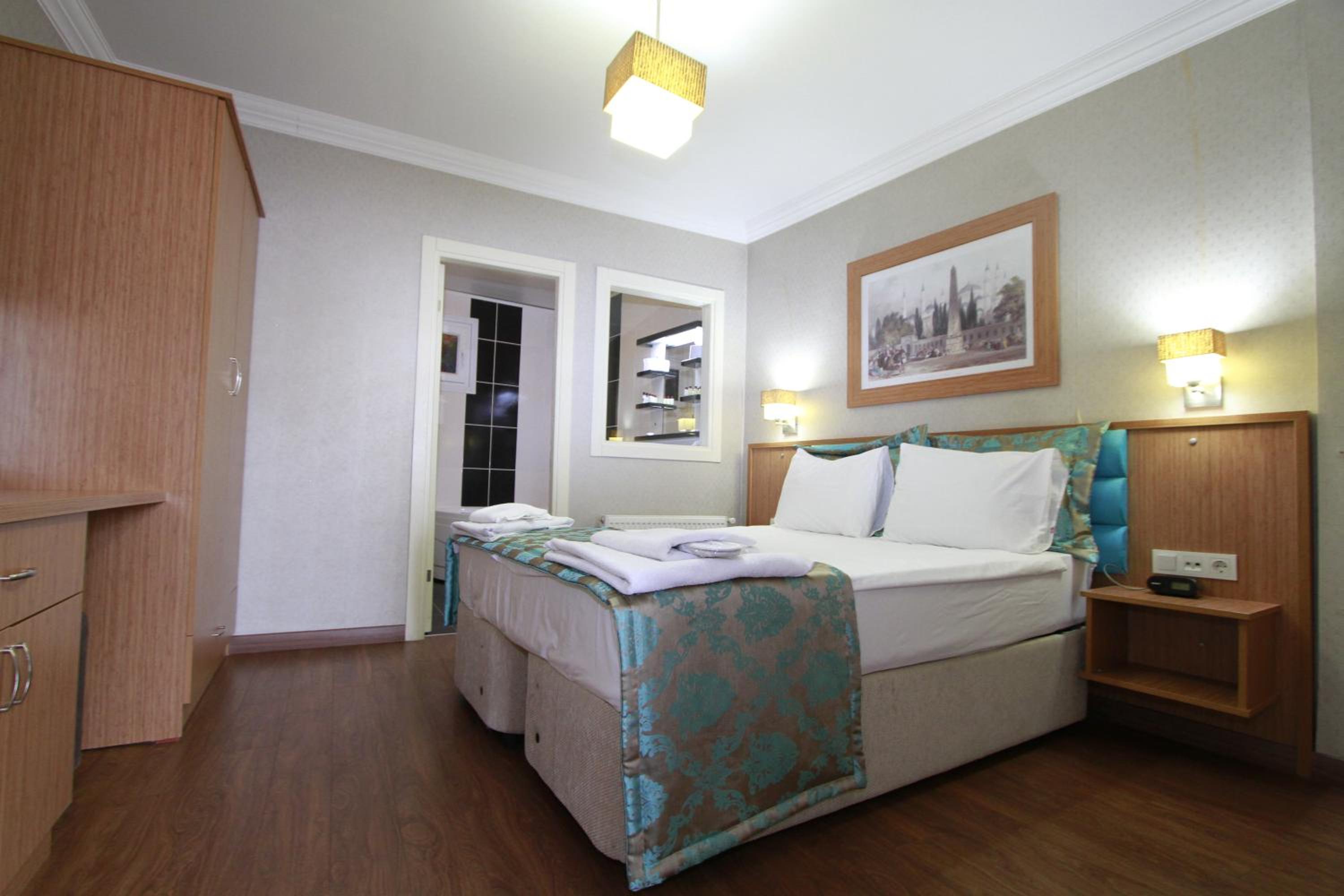 Agora Boutique Hotel & Bistro - Image 10