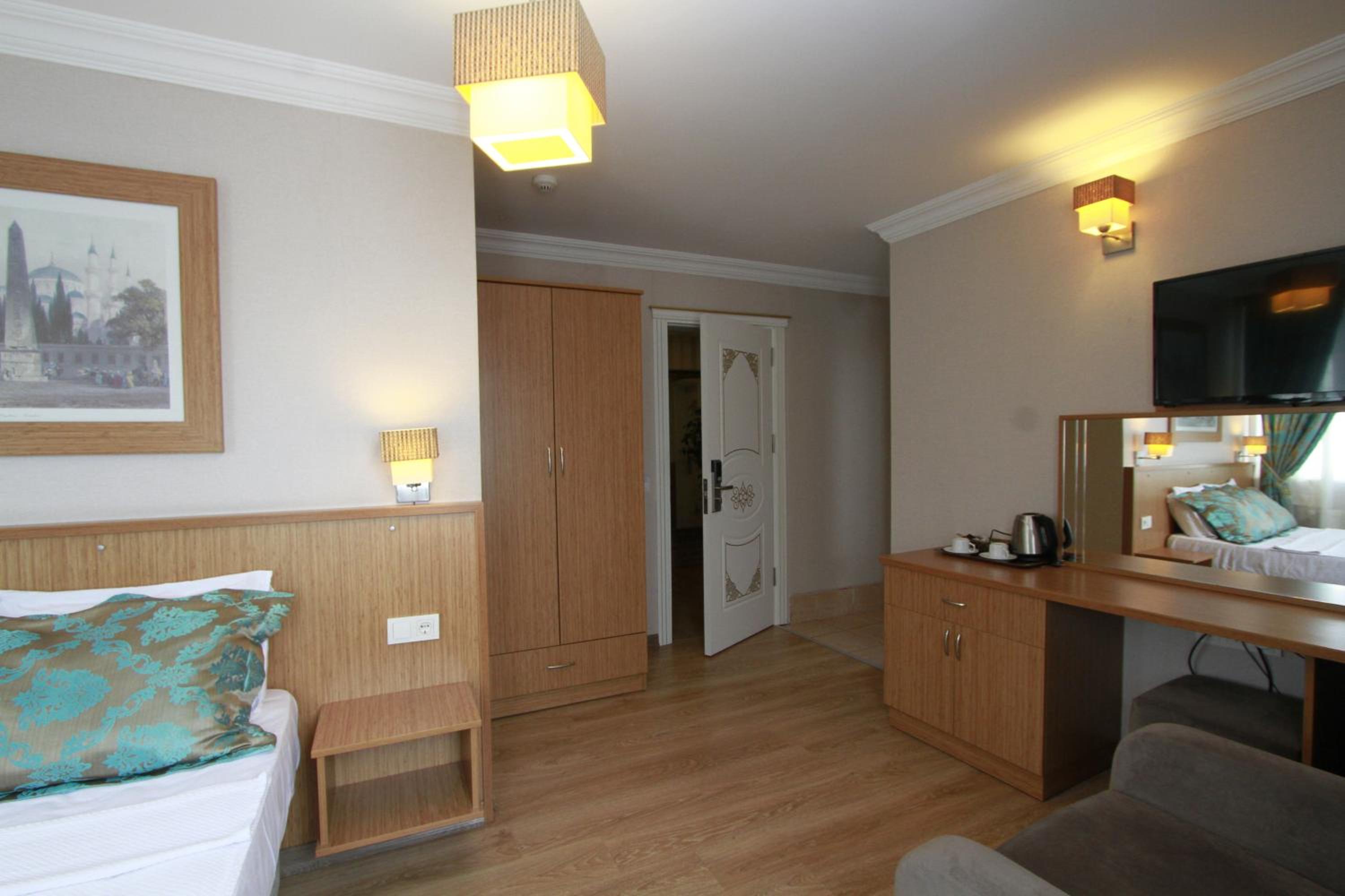 Agora Boutique Hotel & Bistro - Image 5