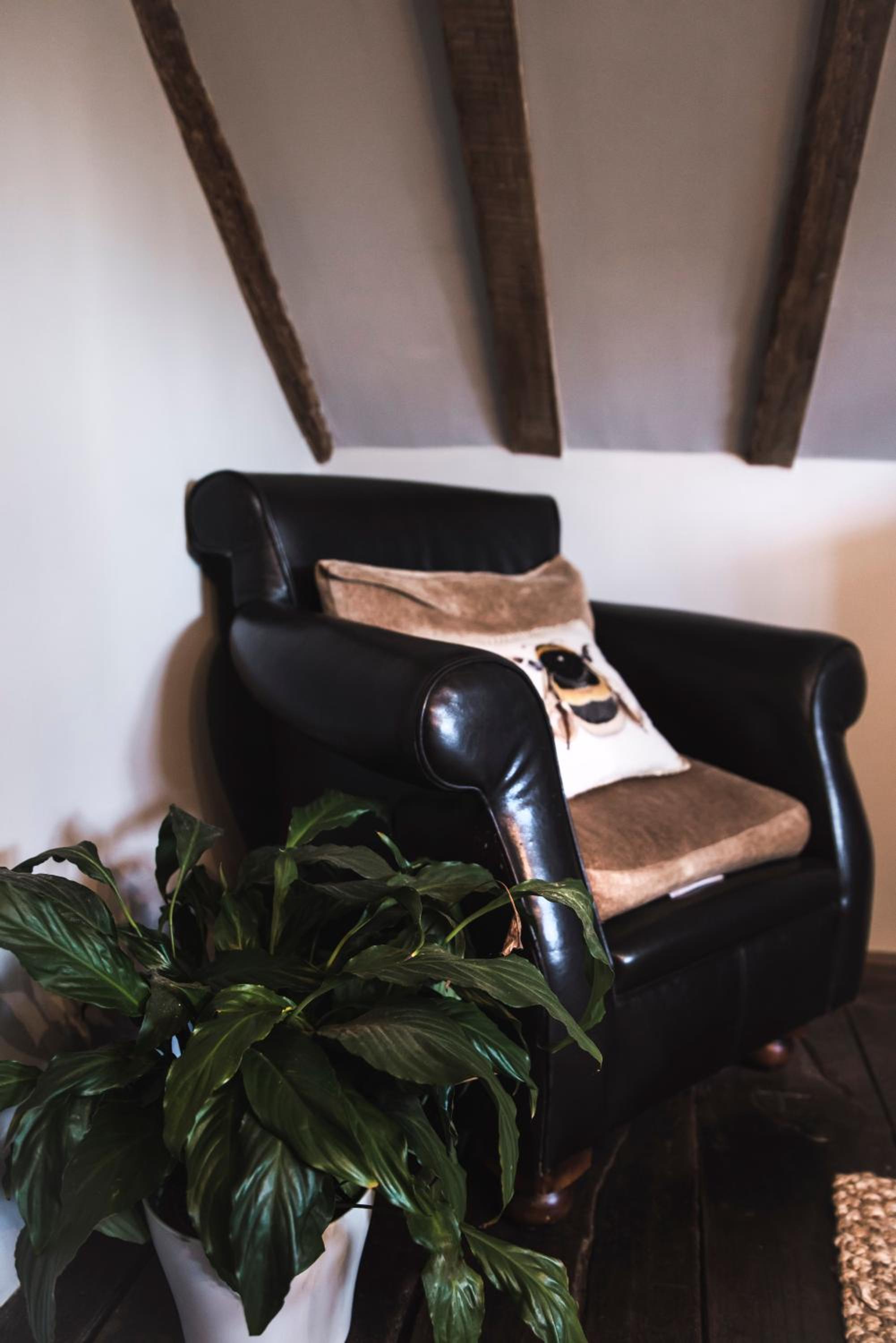 The Jasmine Room