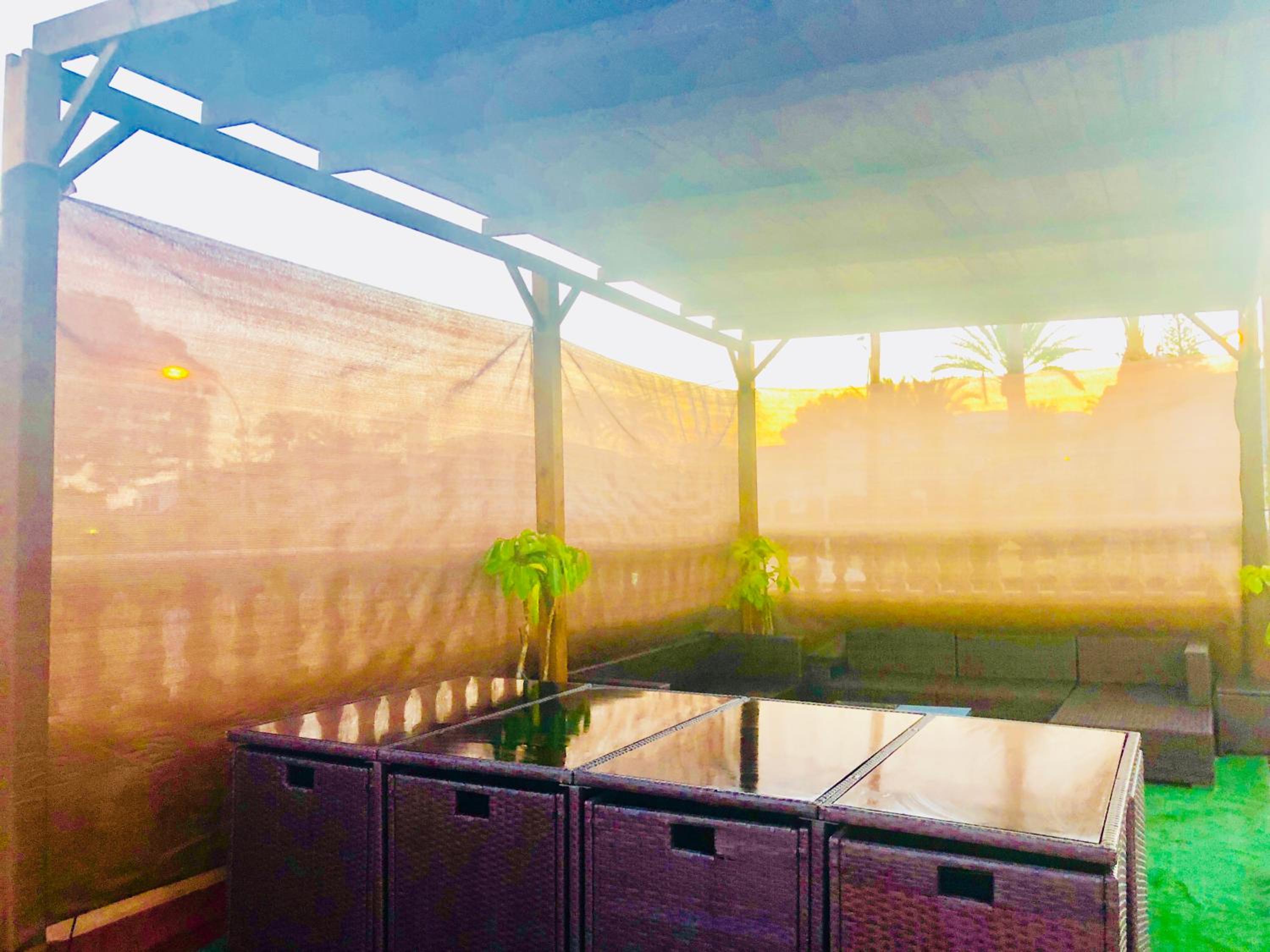 GRAN CASA con TERRAZA a 3 min Playa con Wifi - rodeada de servicios view 3