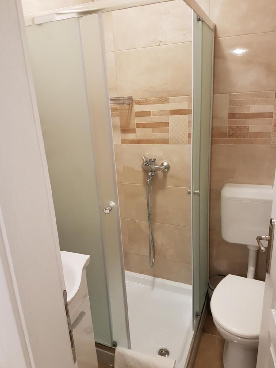 Rooms Baza