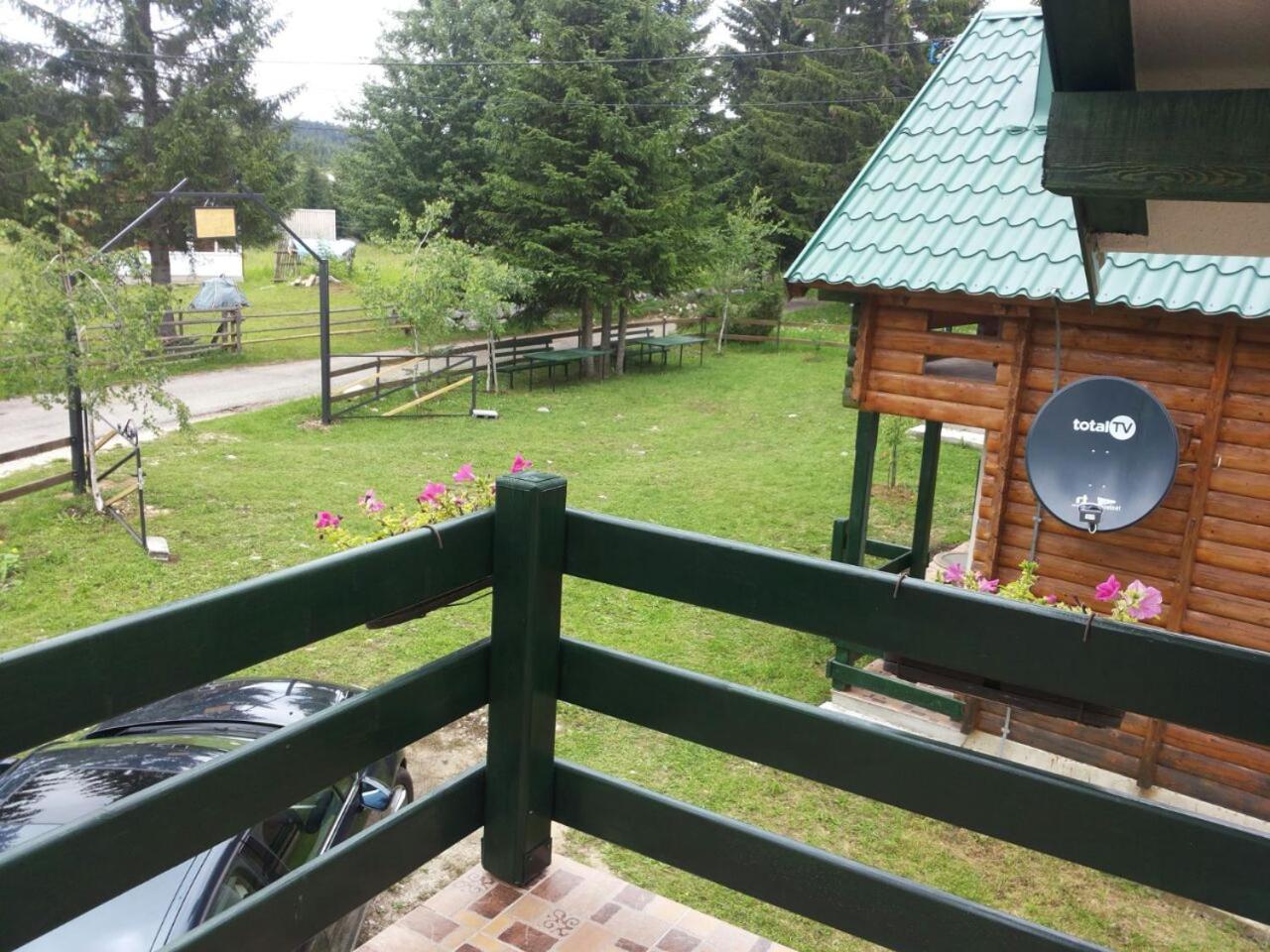 Photo 6
