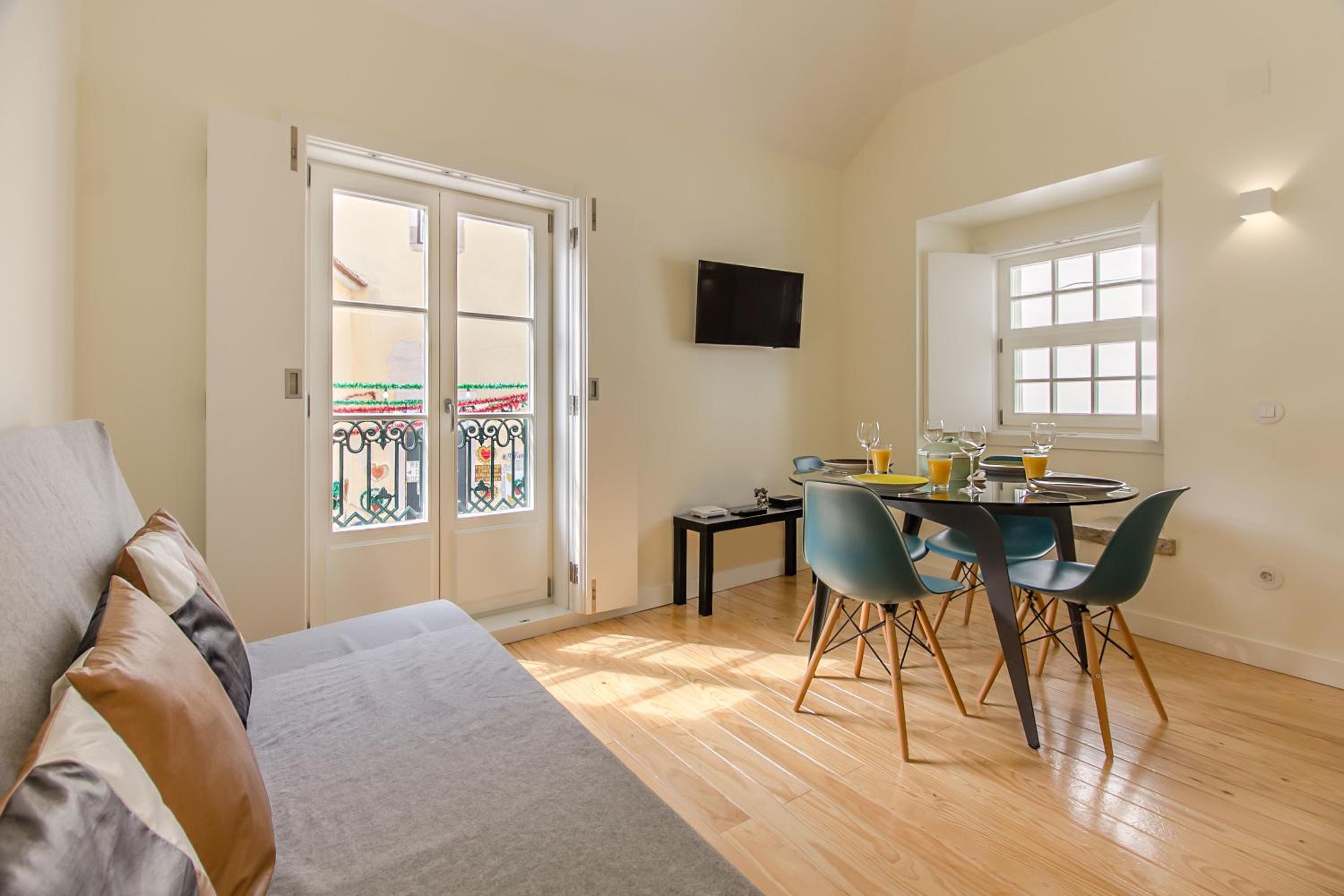 Design Apartment in Typical Alfama