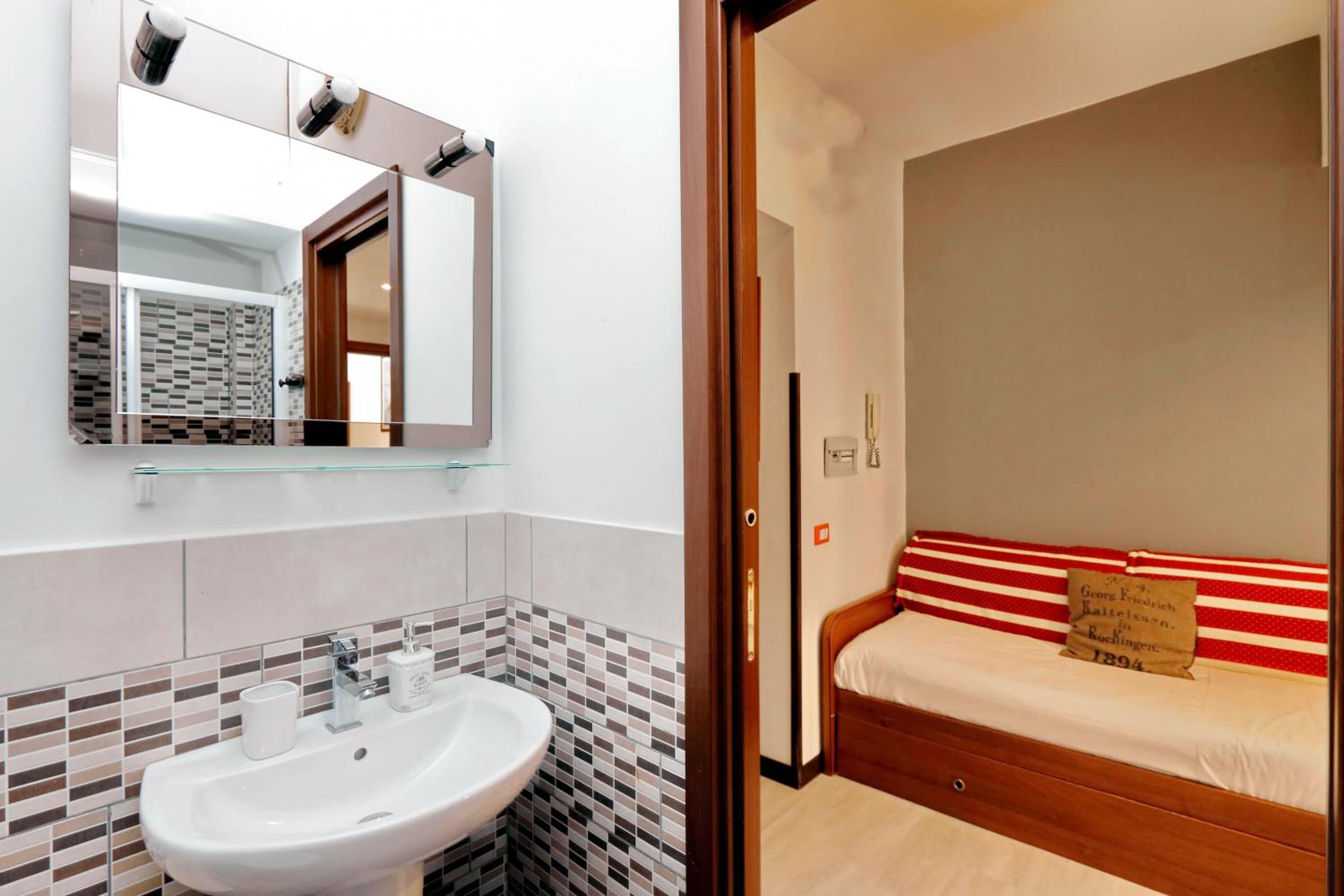 4BNB - Cavour Square Apartment