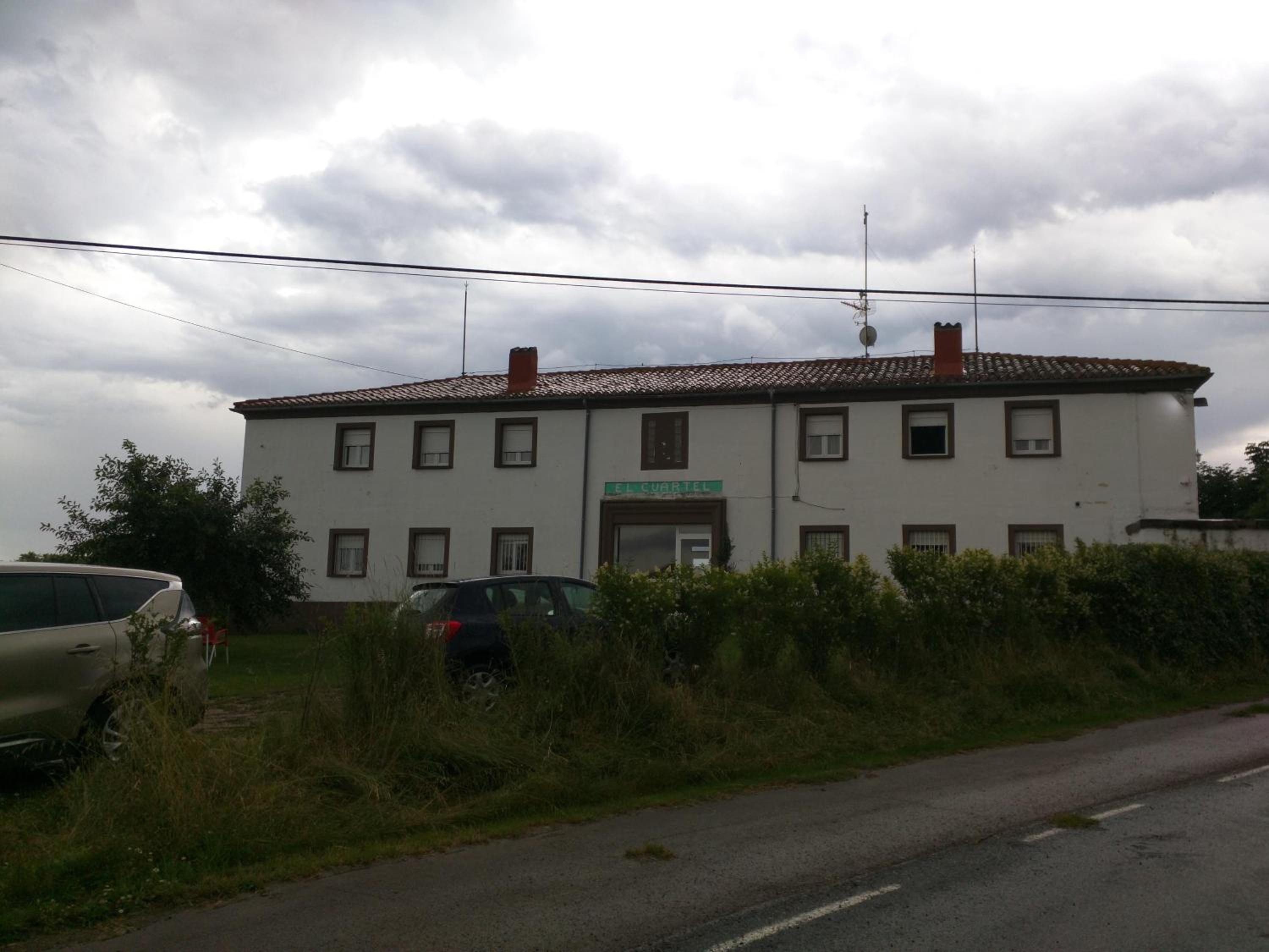 Photo 33