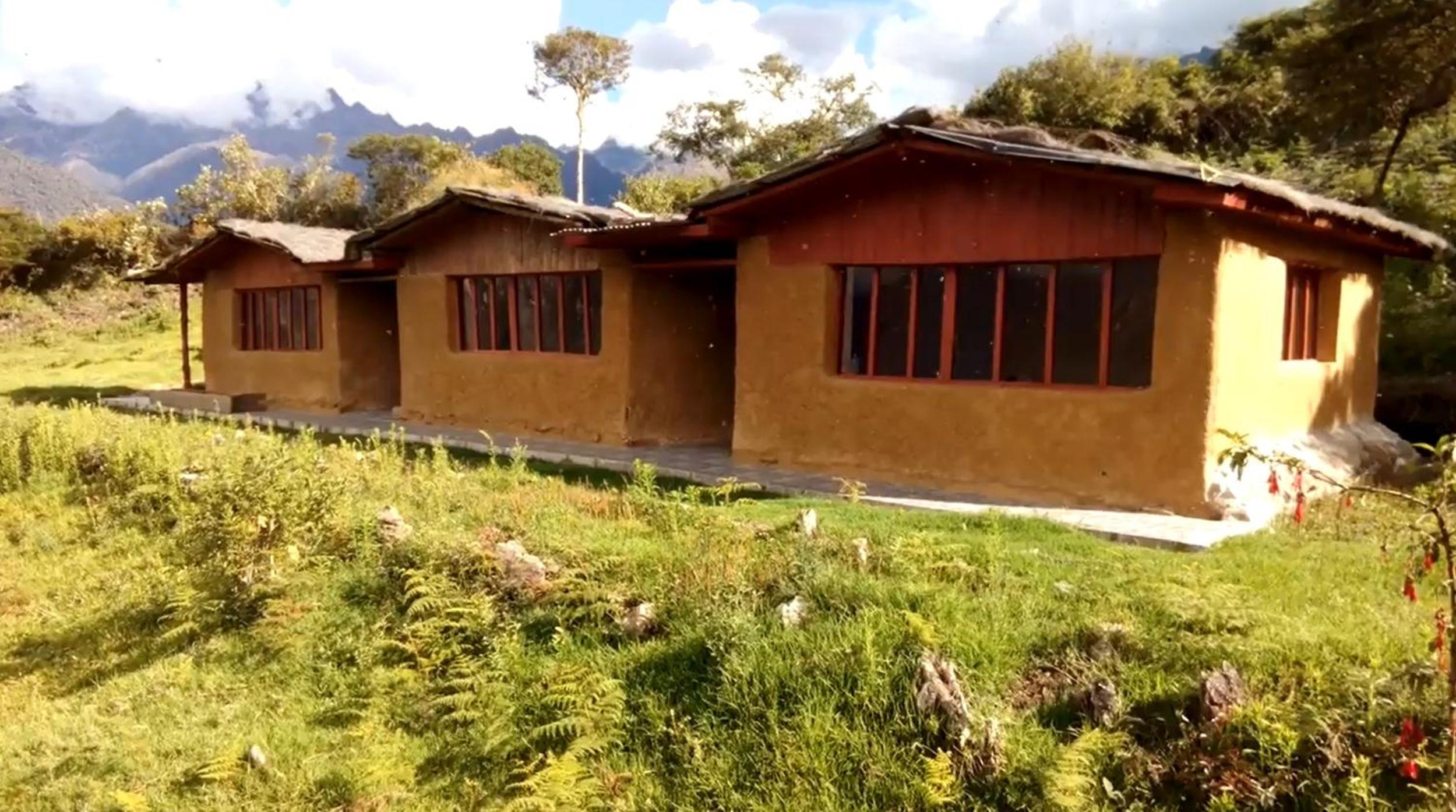 Llactapata Lodge overlooking Machu Picchu - camping - restaurant