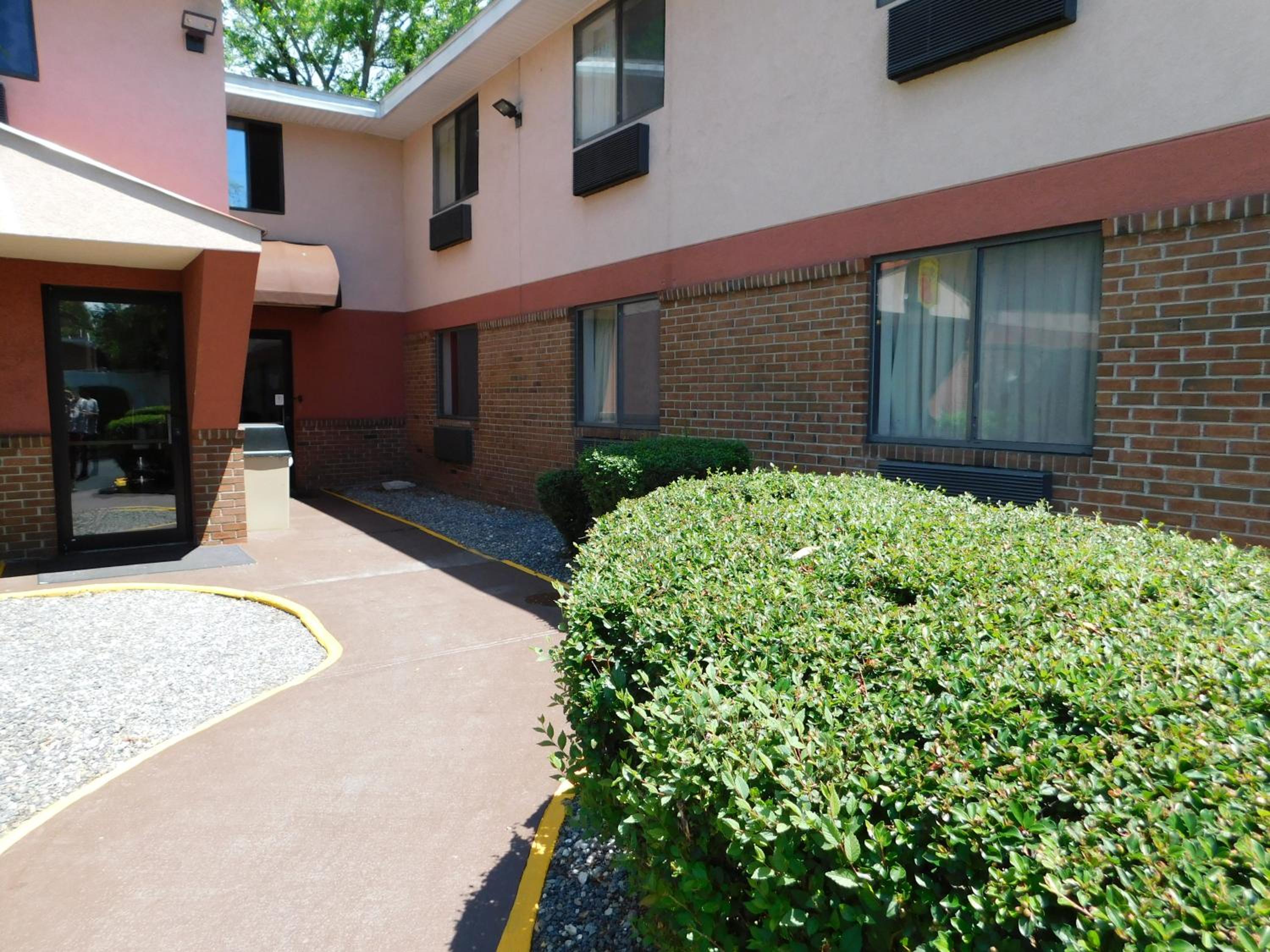 Brattleboro Vacations - The Covered Bridge Inn - Property Image 13