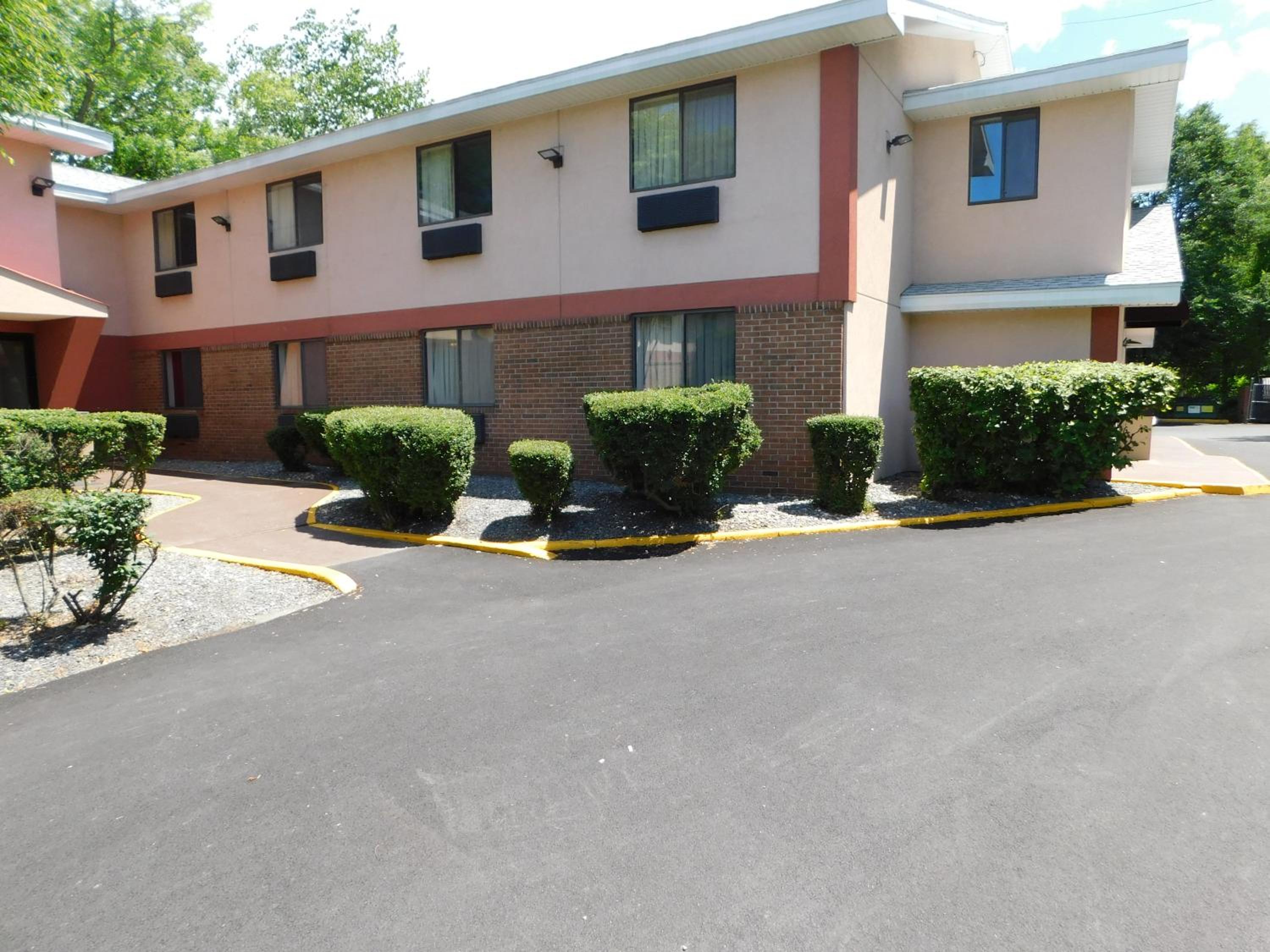 Brattleboro Vacations - The Covered Bridge Inn - Property Image 12