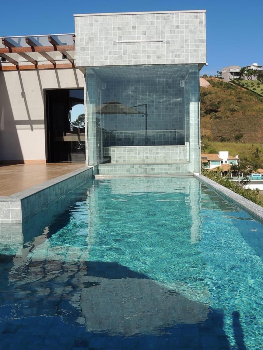 Suítes de Luxo Paraíso de Minas Escarpas