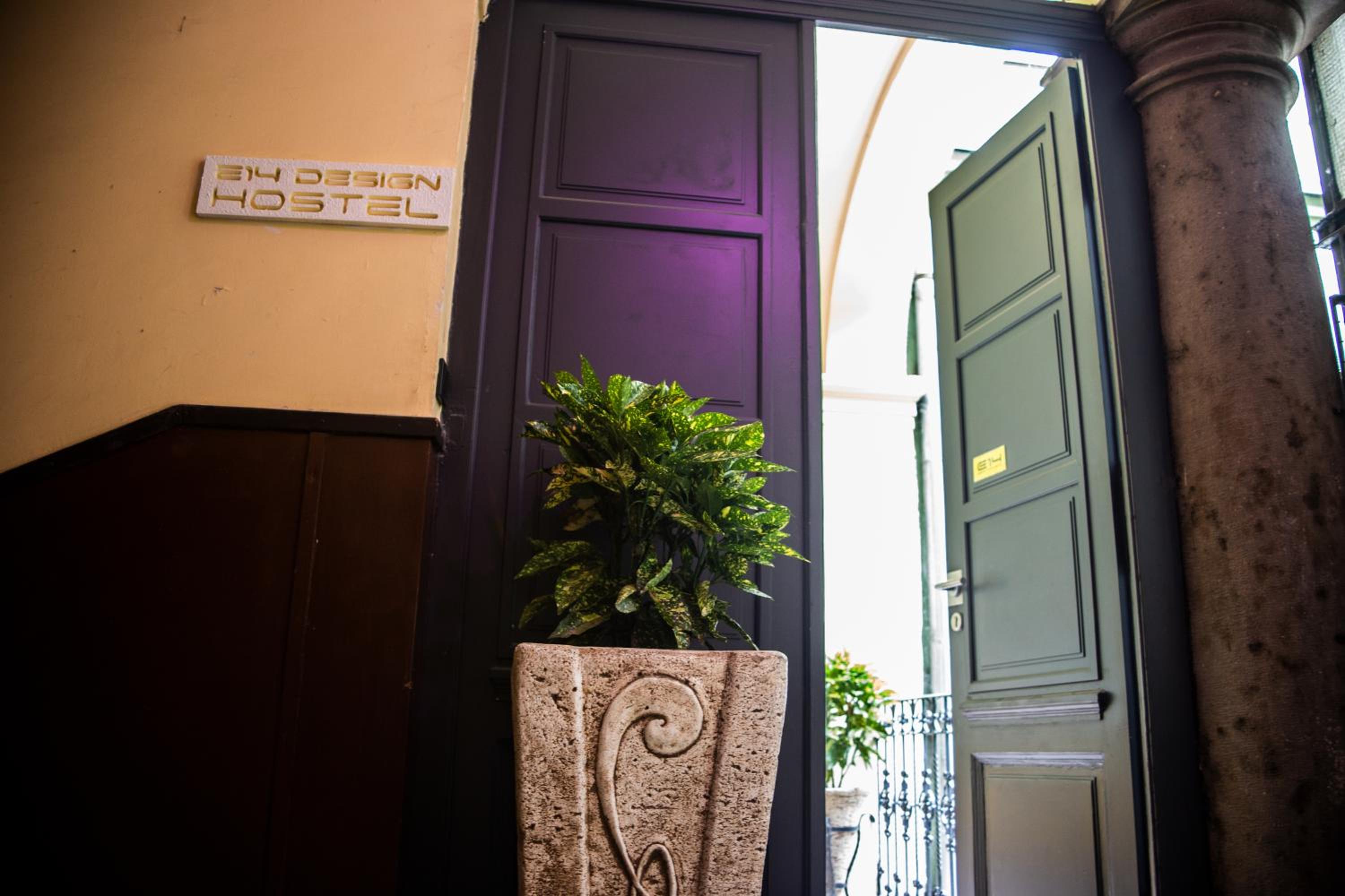 E14 Design Hostel