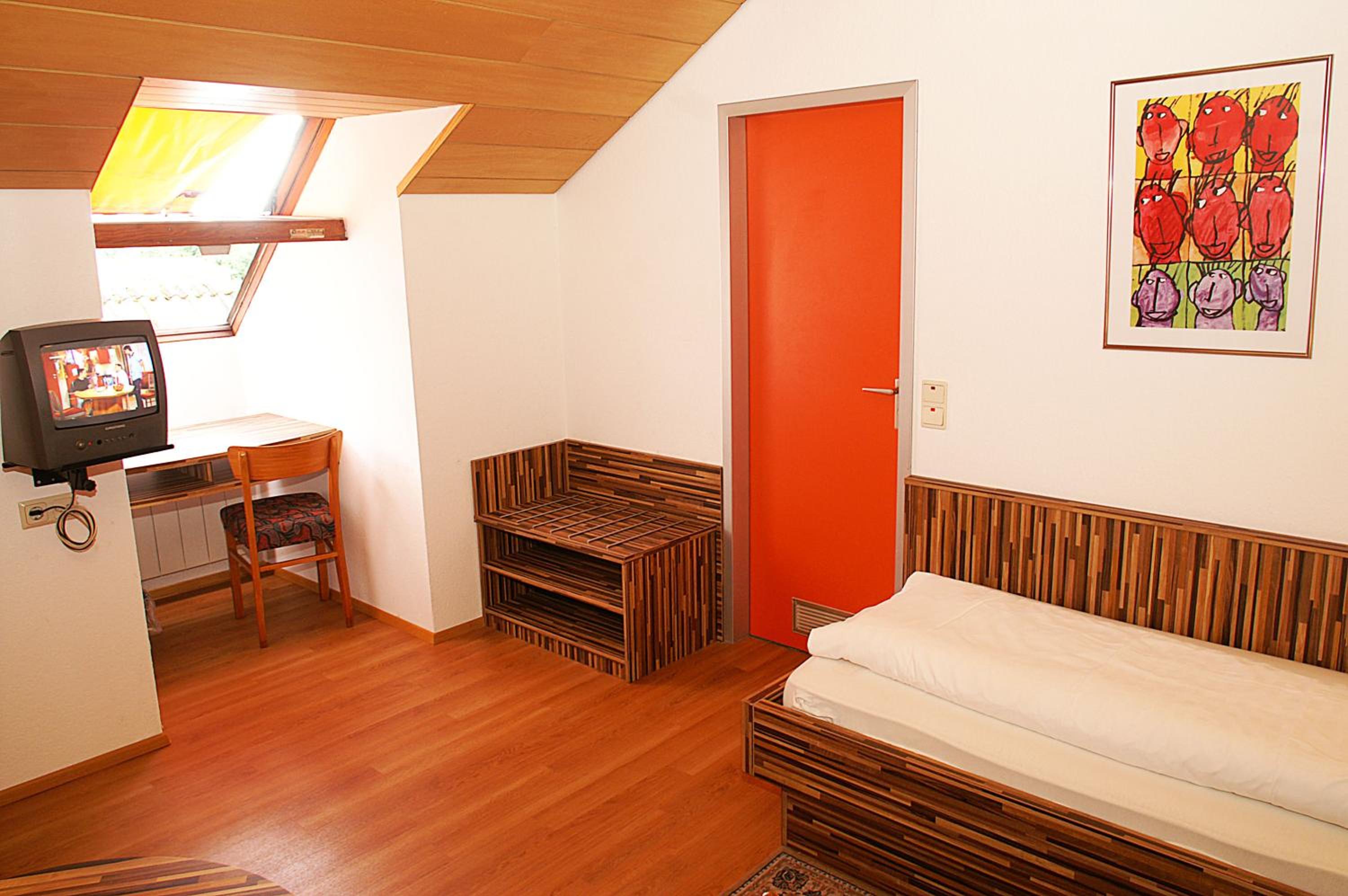Photo 25