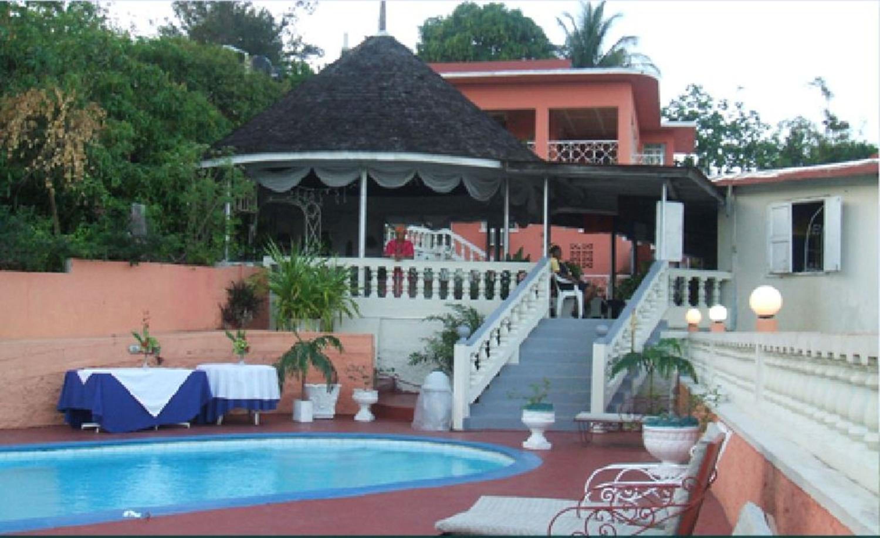 Hotel Verney House Resort - Image 1