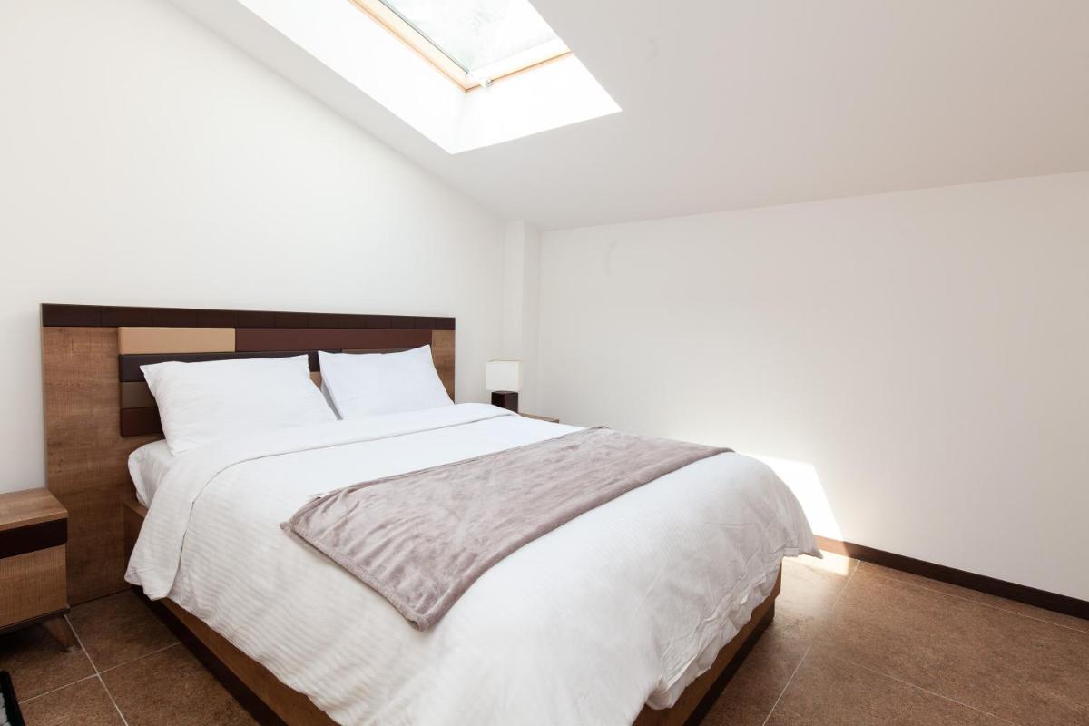 Hotel Résidence d'Azur Riou - Image 1