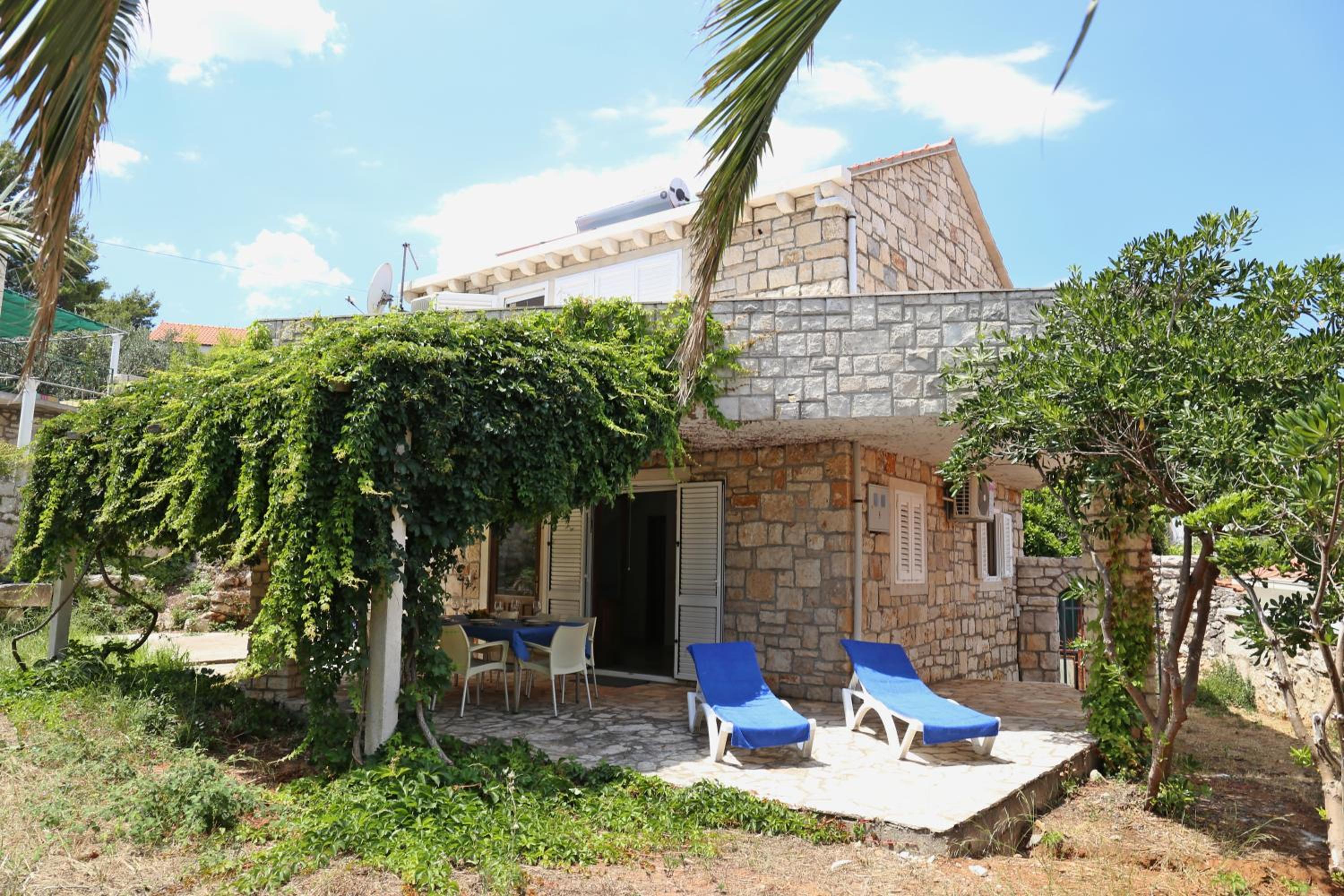 Beach Villa Olivia view 3