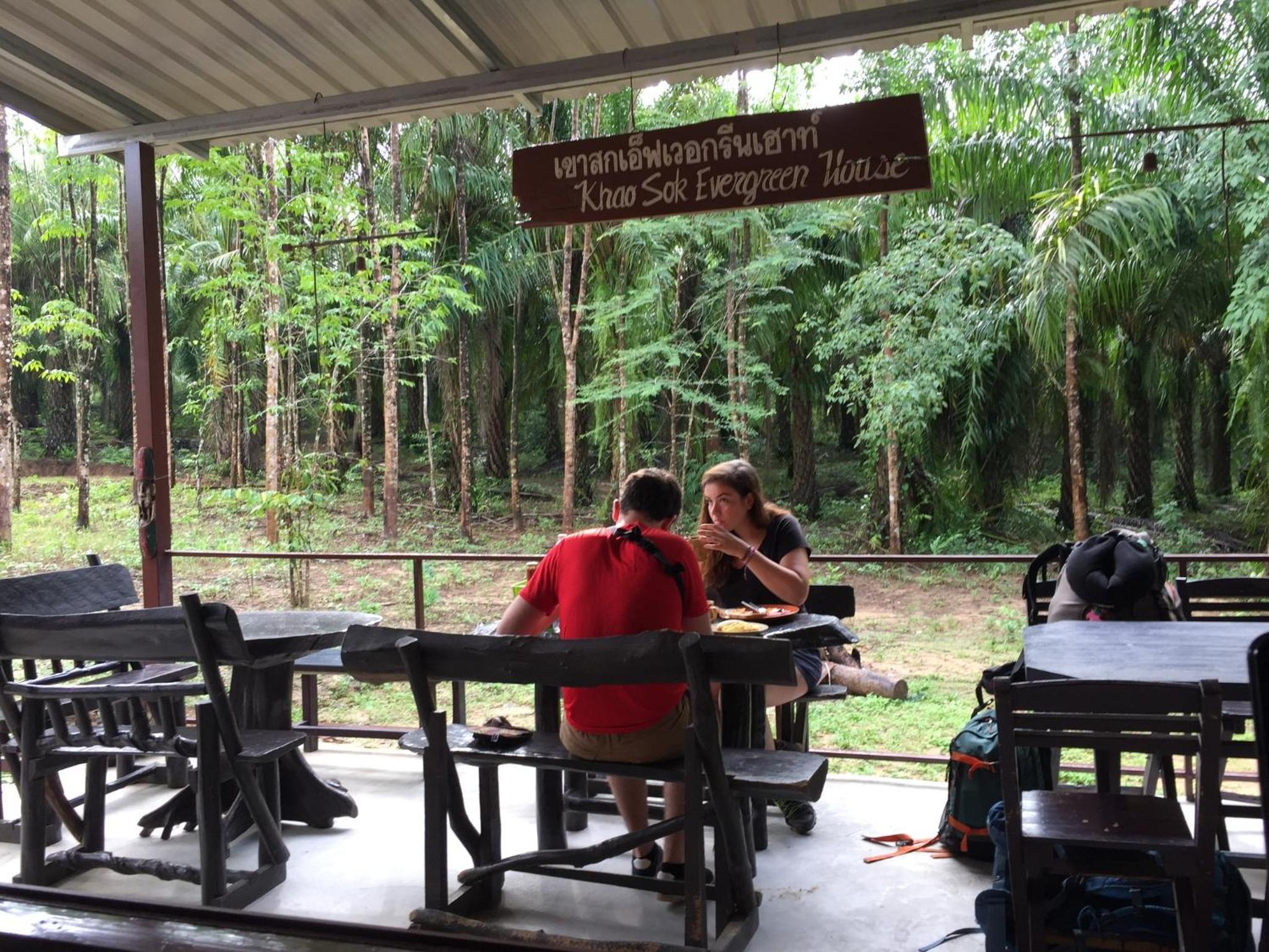 Khao Sok Evergreen House