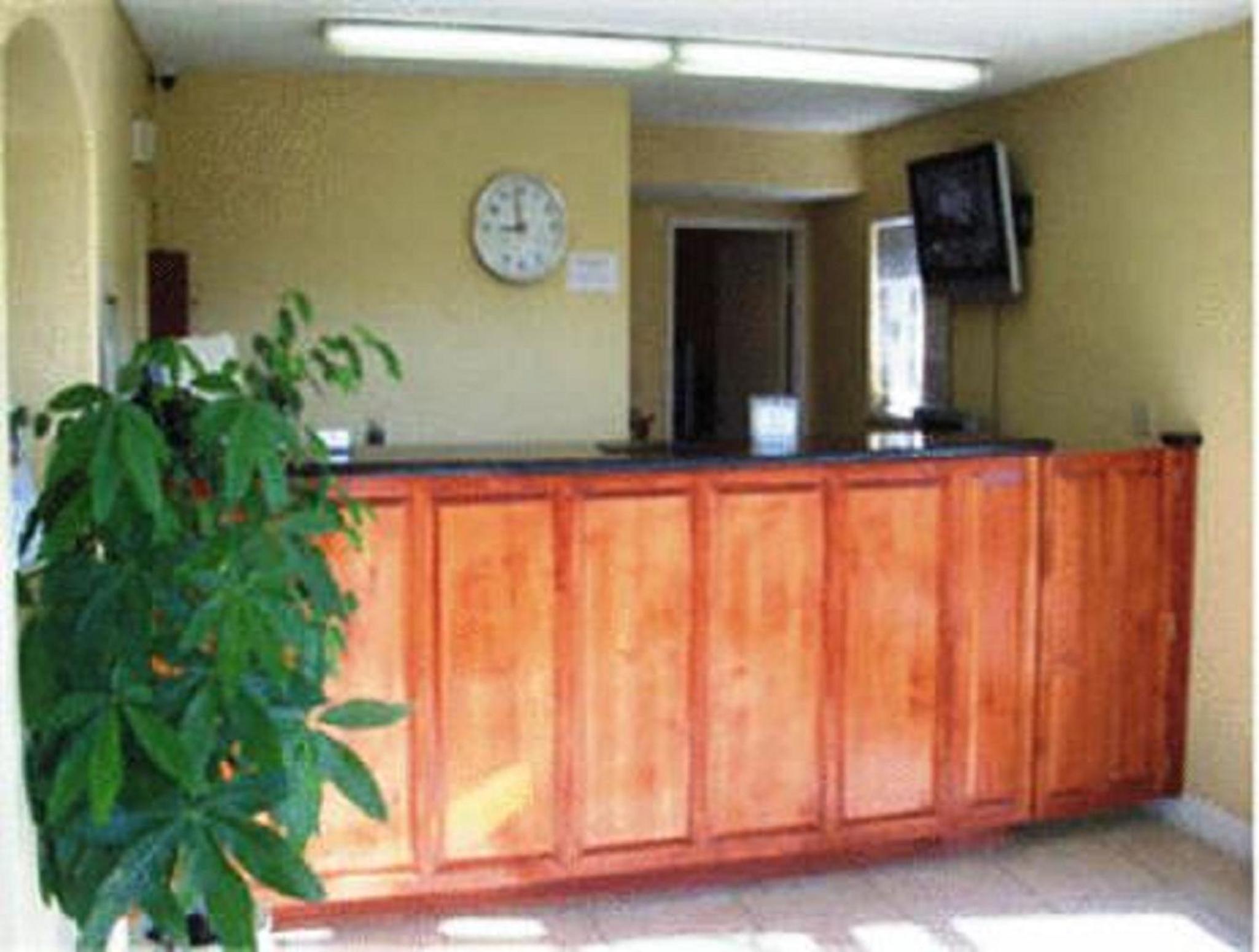 Turlock Vacations - Days Inn by Wyndham Turlock - Property Image 30