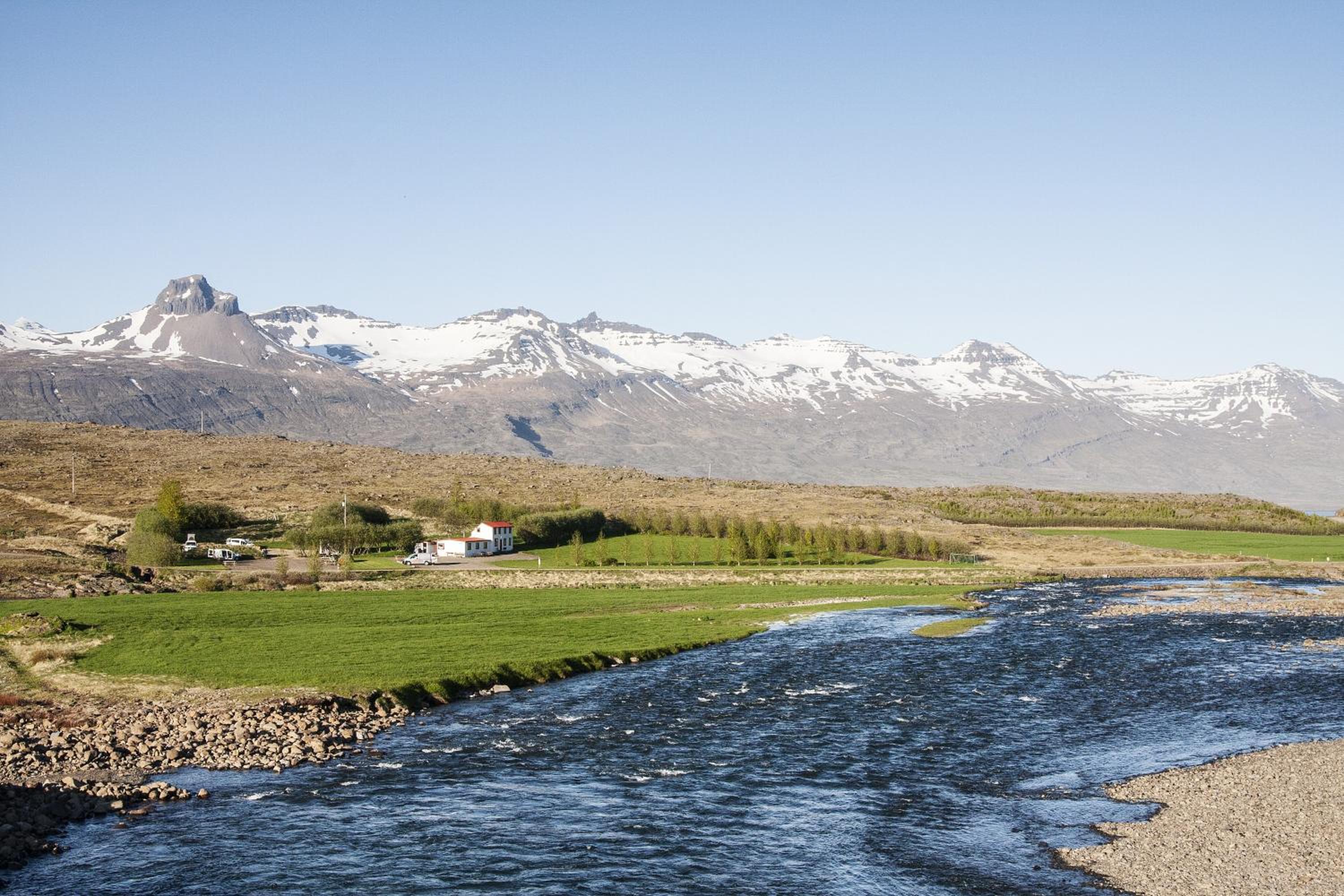 Fossardalur Guesthouse