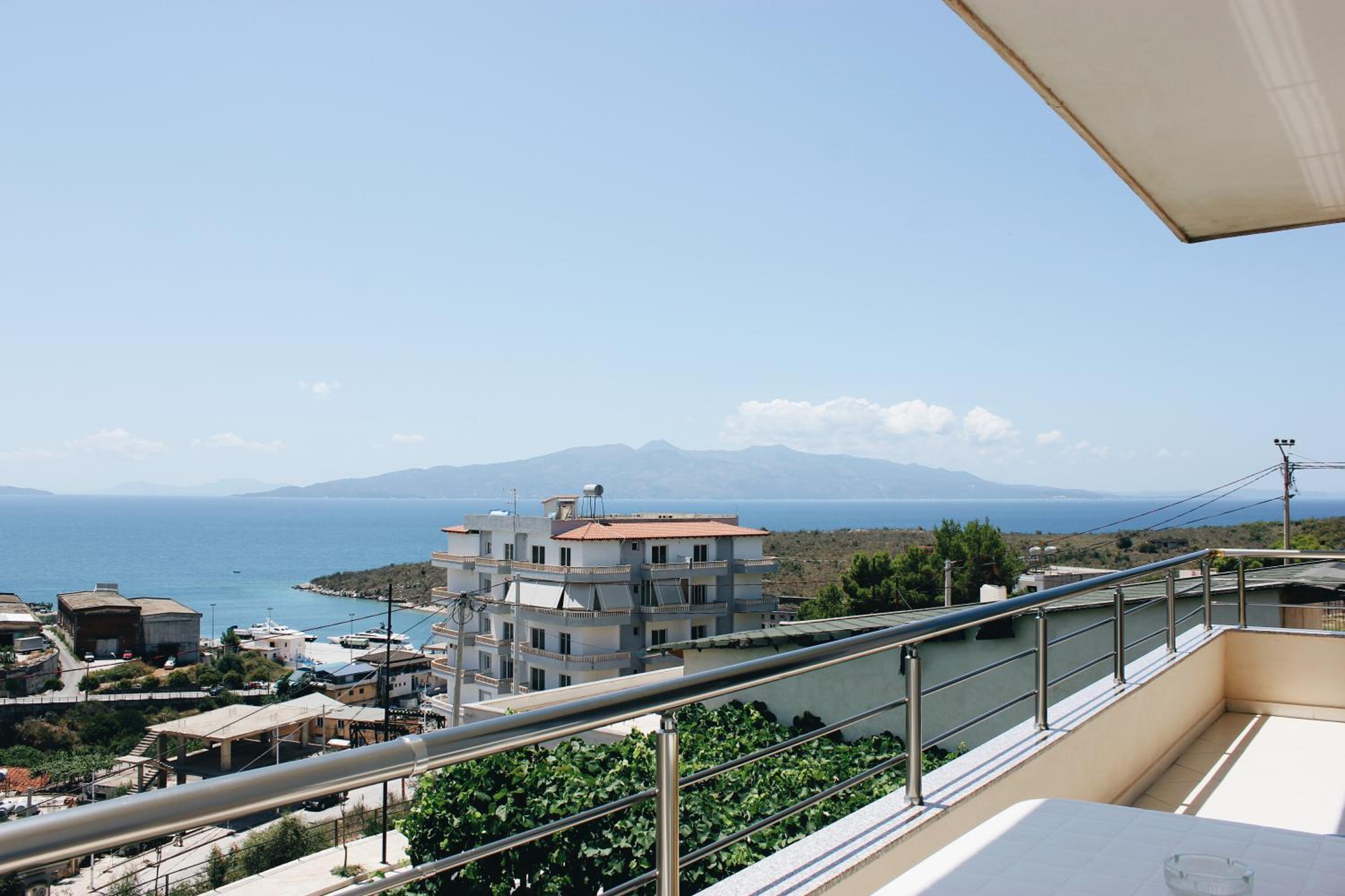 Elti Apartment